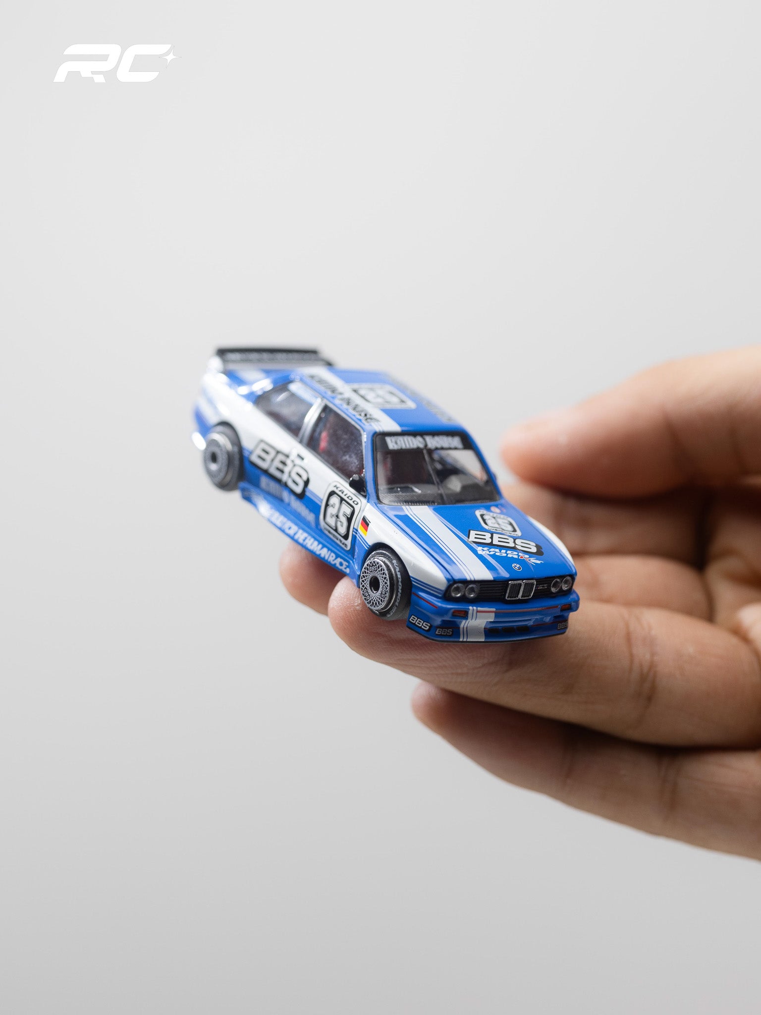 KaidoHouse x Mini GT BMW M3 Kaido Touring Champ V1 KHMG223 – RC