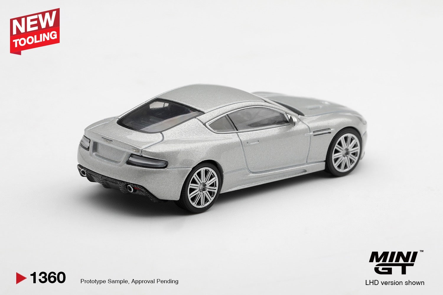 MINIGT 1/64 Aston Martin DBS 2008 Lightning Silver
