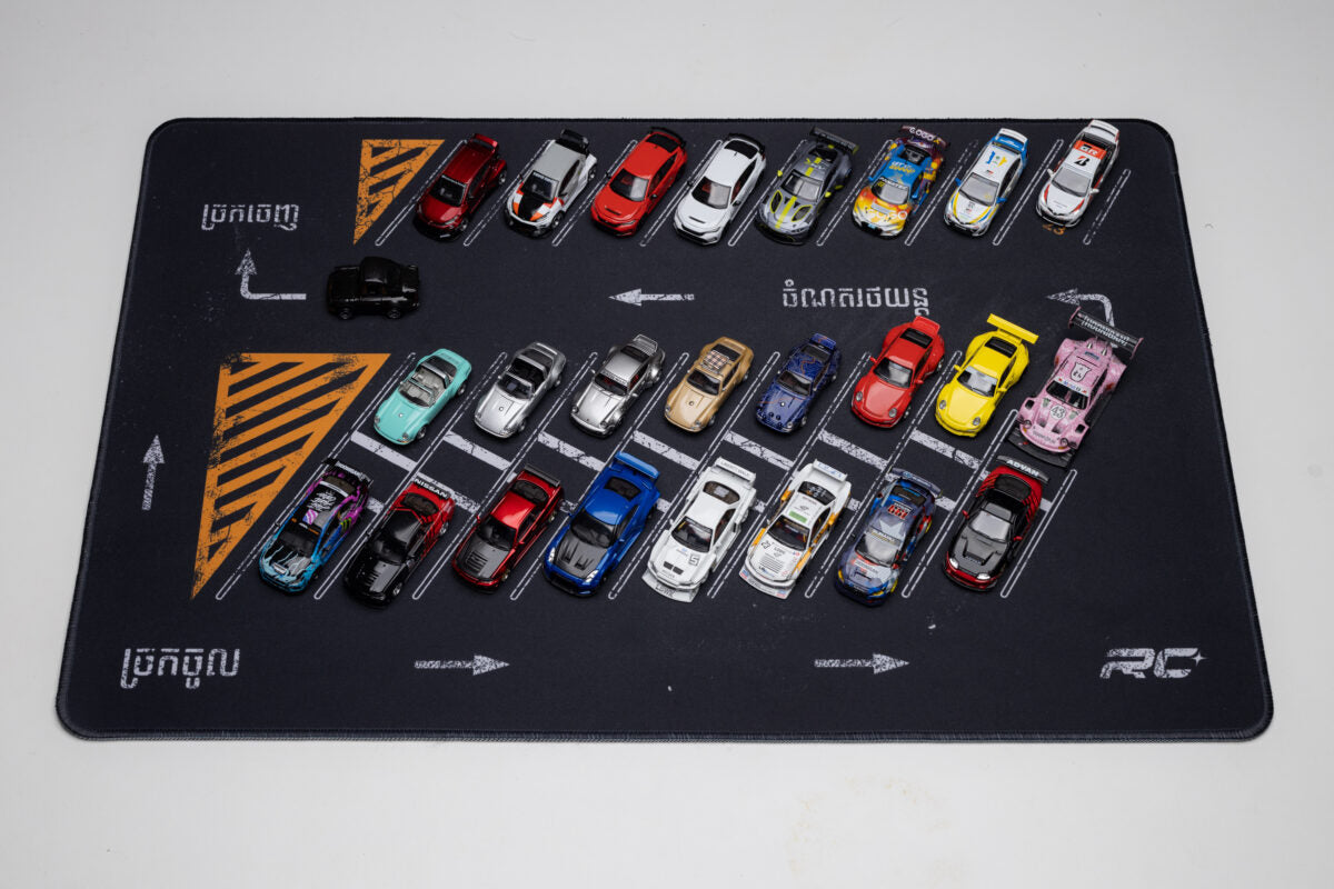 Parking lot for diecast 1/64 60cm X 39cm