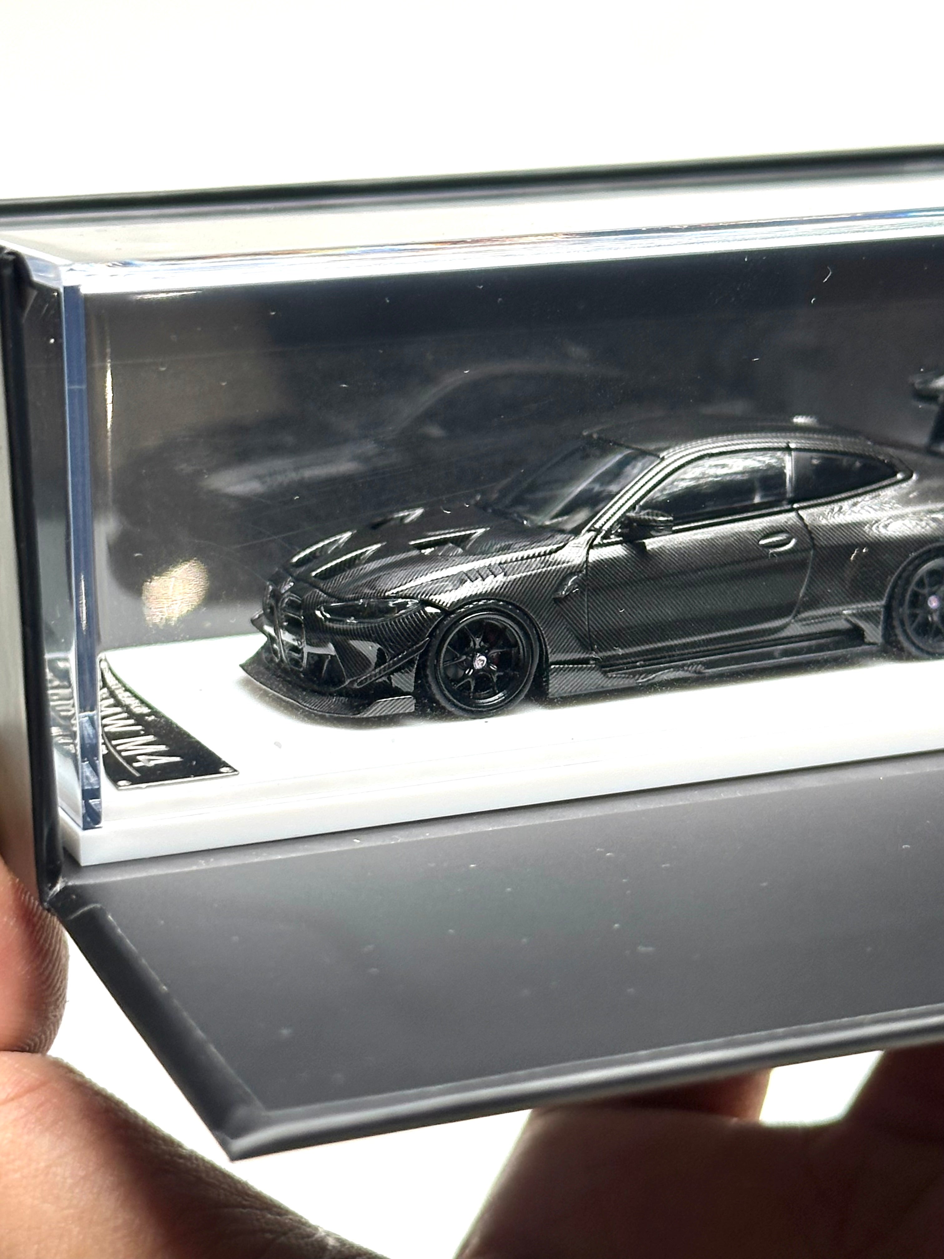 Street Weapon 1/64 BMW M4 Carbon Black