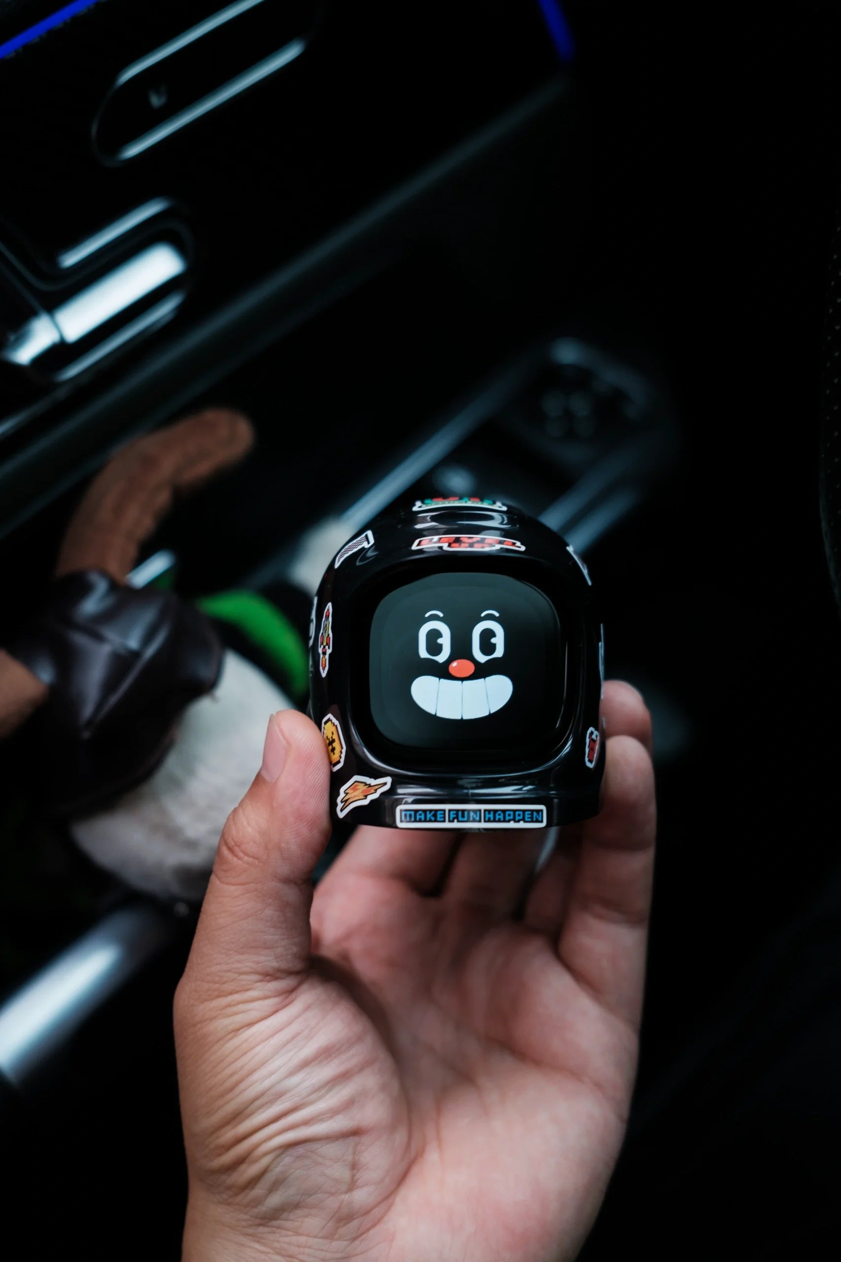 Mangogo smart intelligent expression robot - Black Color