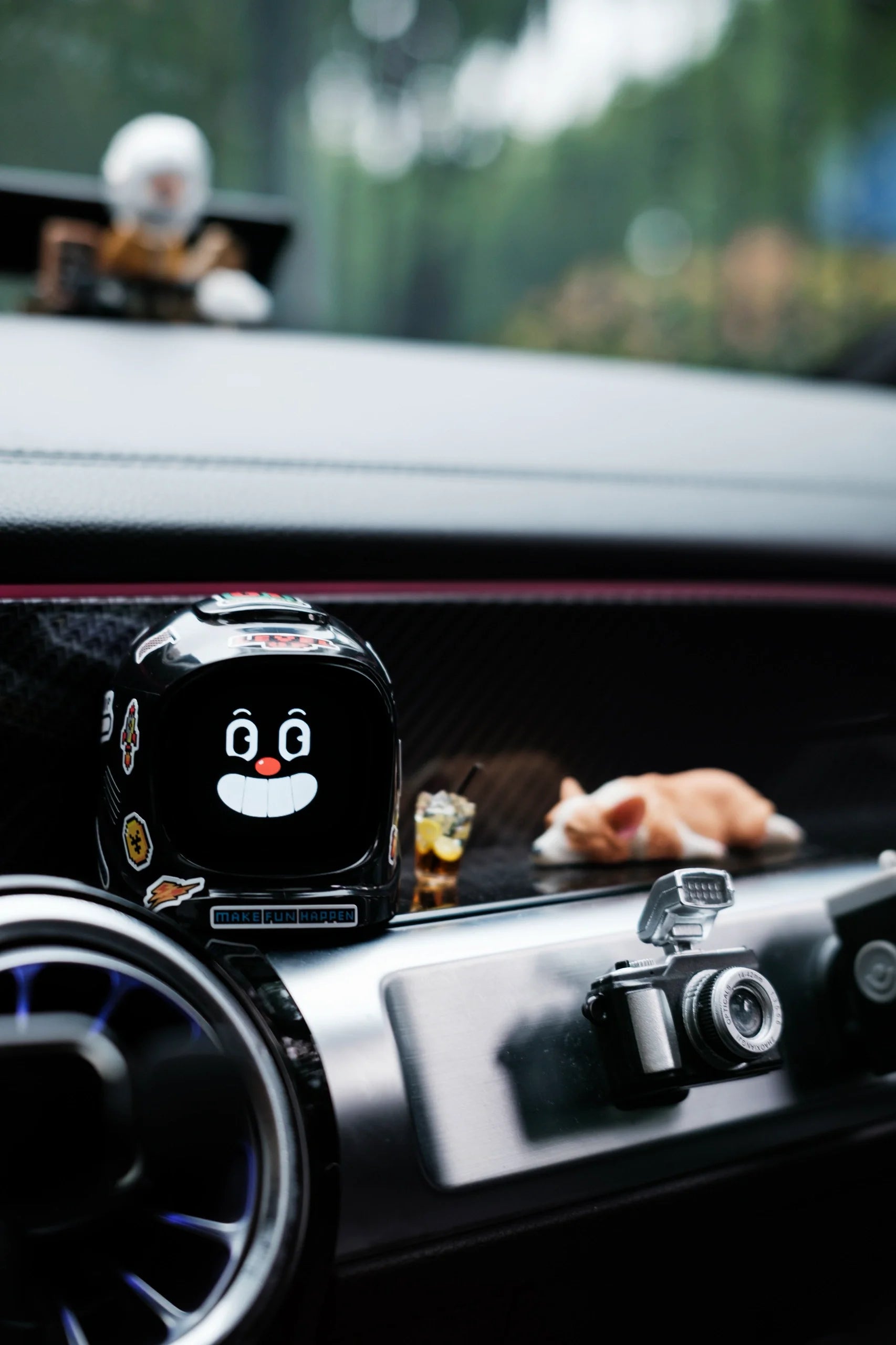 Mangogo smart intelligent expression robot - Black Color