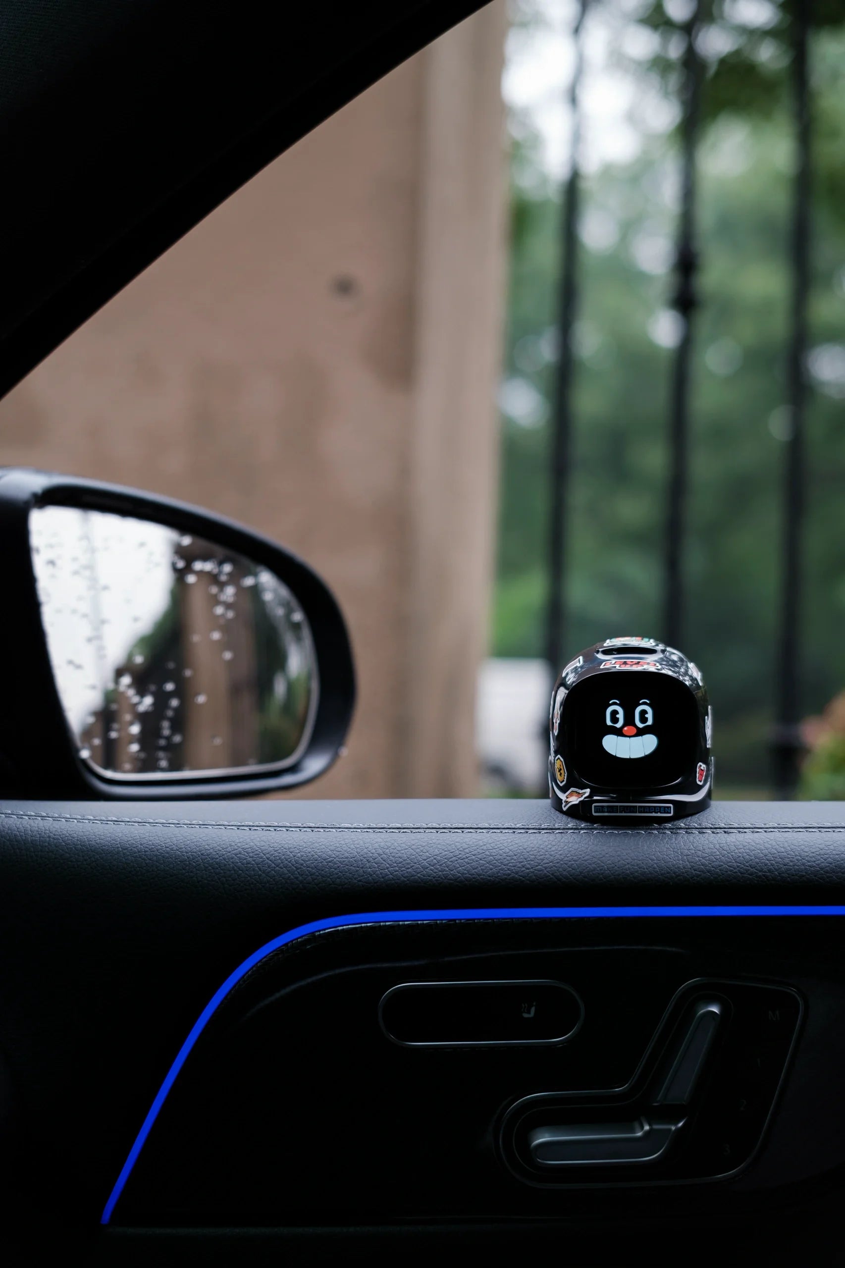 Mangogo smart intelligent expression robot - Black Color