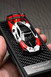 LCD 1:64 Mclaren Senna GTR Marlboro