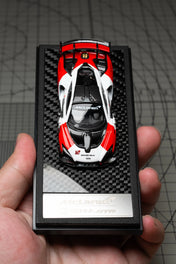 LCD 1:64 Mclaren Senna GTR Marlboro