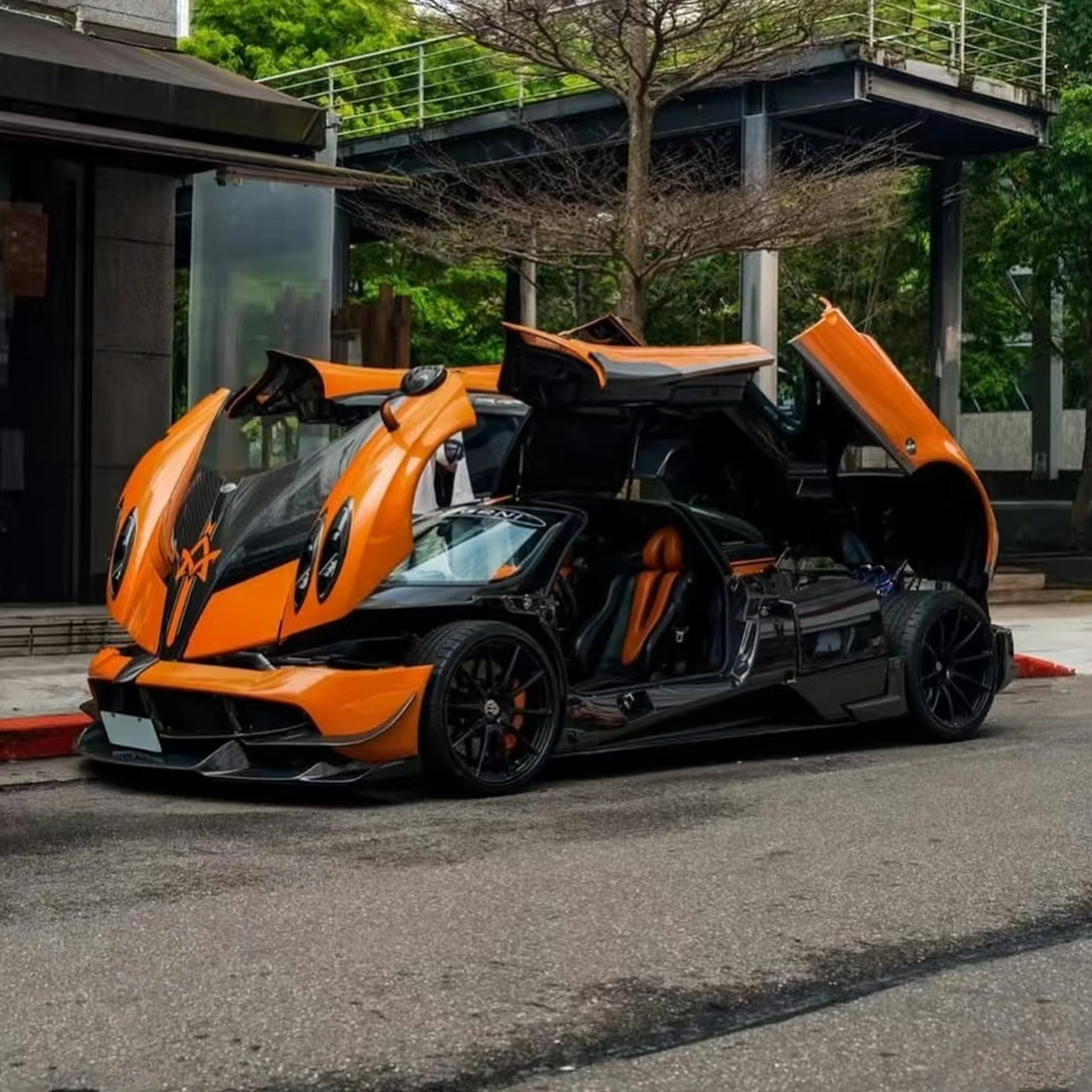 HKM Premium 1:64 Alloy Model ! Huayra Coupe 2014 Orange