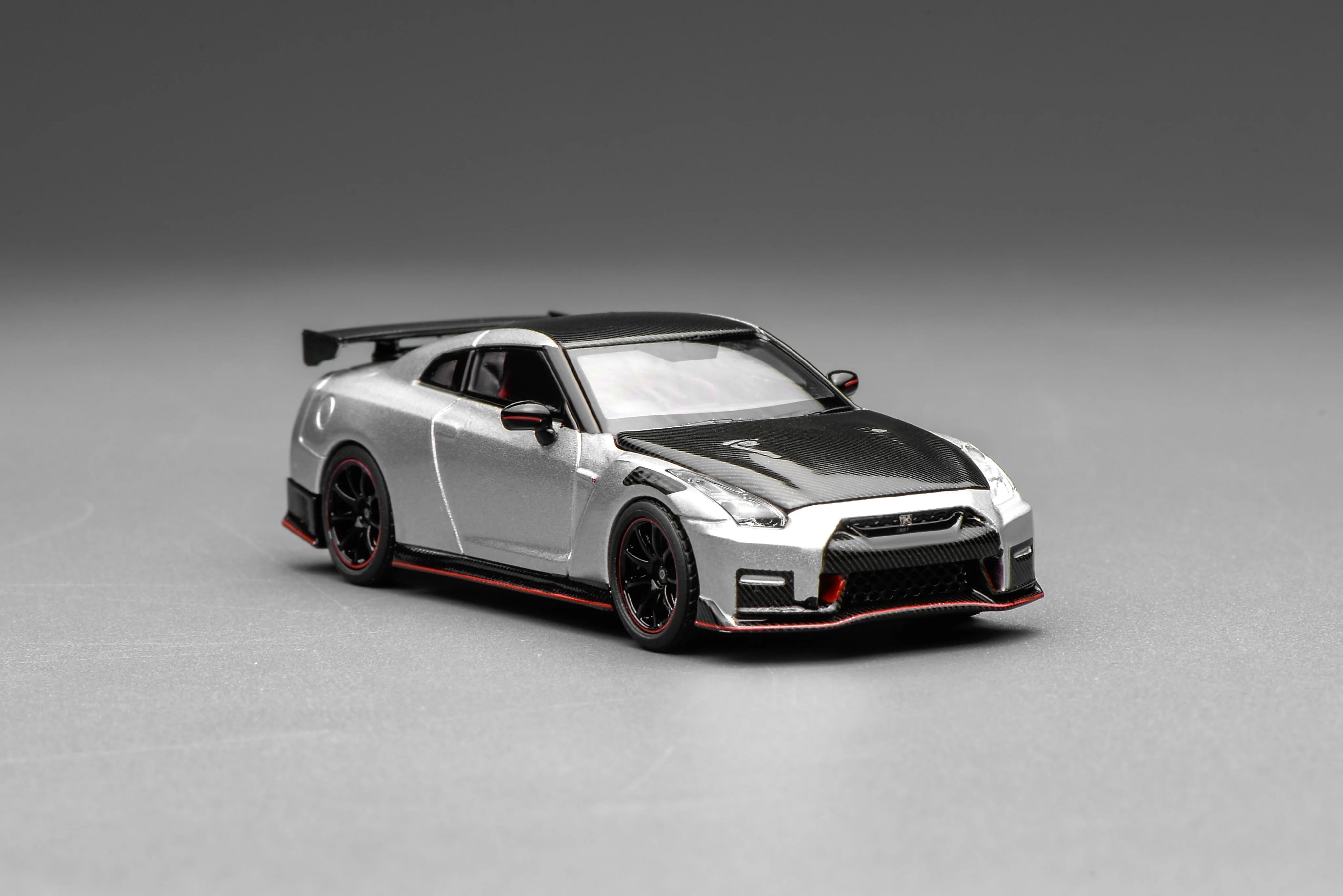 Motorhelix 1/64 Nissan GT-R NISMO (R35) Special Edition 2022