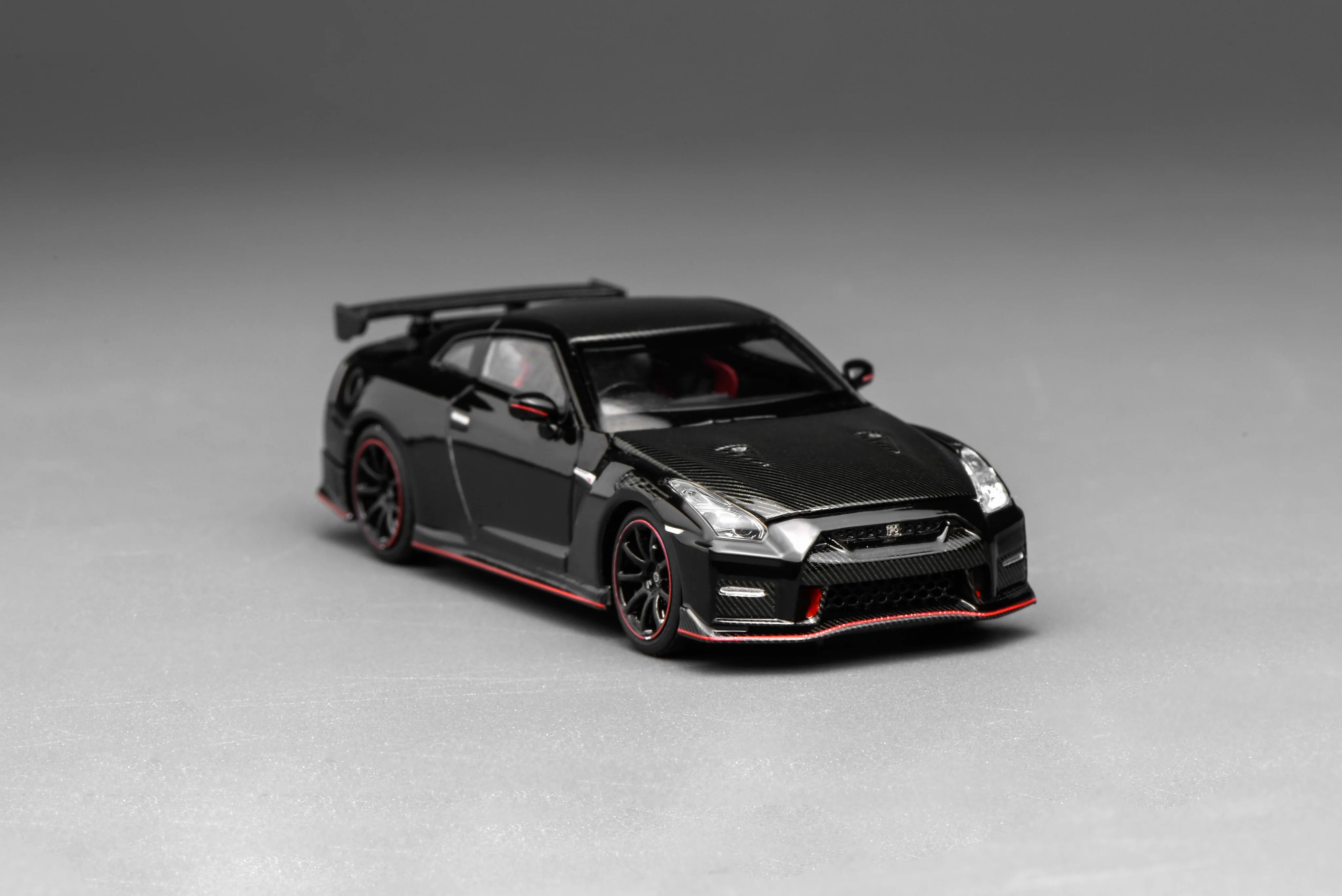 Motorhelix 1/64 Nissan GT-R NISMO (R35) Special Edition 2022