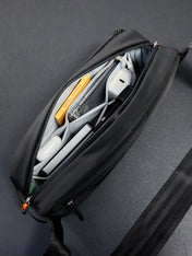 Shoulder Bag | A stylish bag that fits almost everything