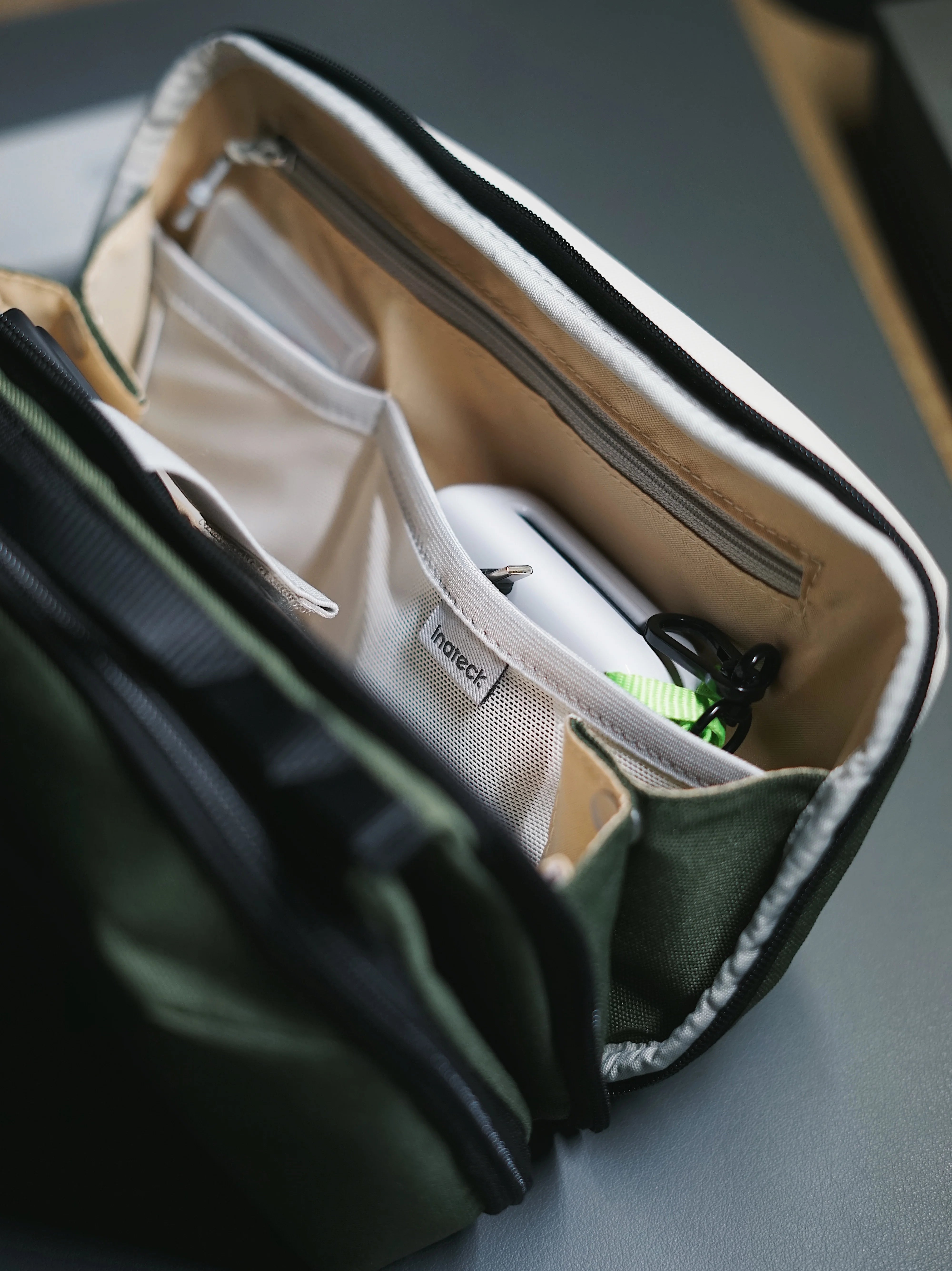 Inateck ABM34 Olive Ultimate Travel Storage Bag