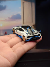 MINI GT: 1/64 Lamborghini Huracán STO Bianco Asopo BL