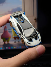 MINI GT: 1/64 Lamborghini Huracán STO Bianco Asopo BL