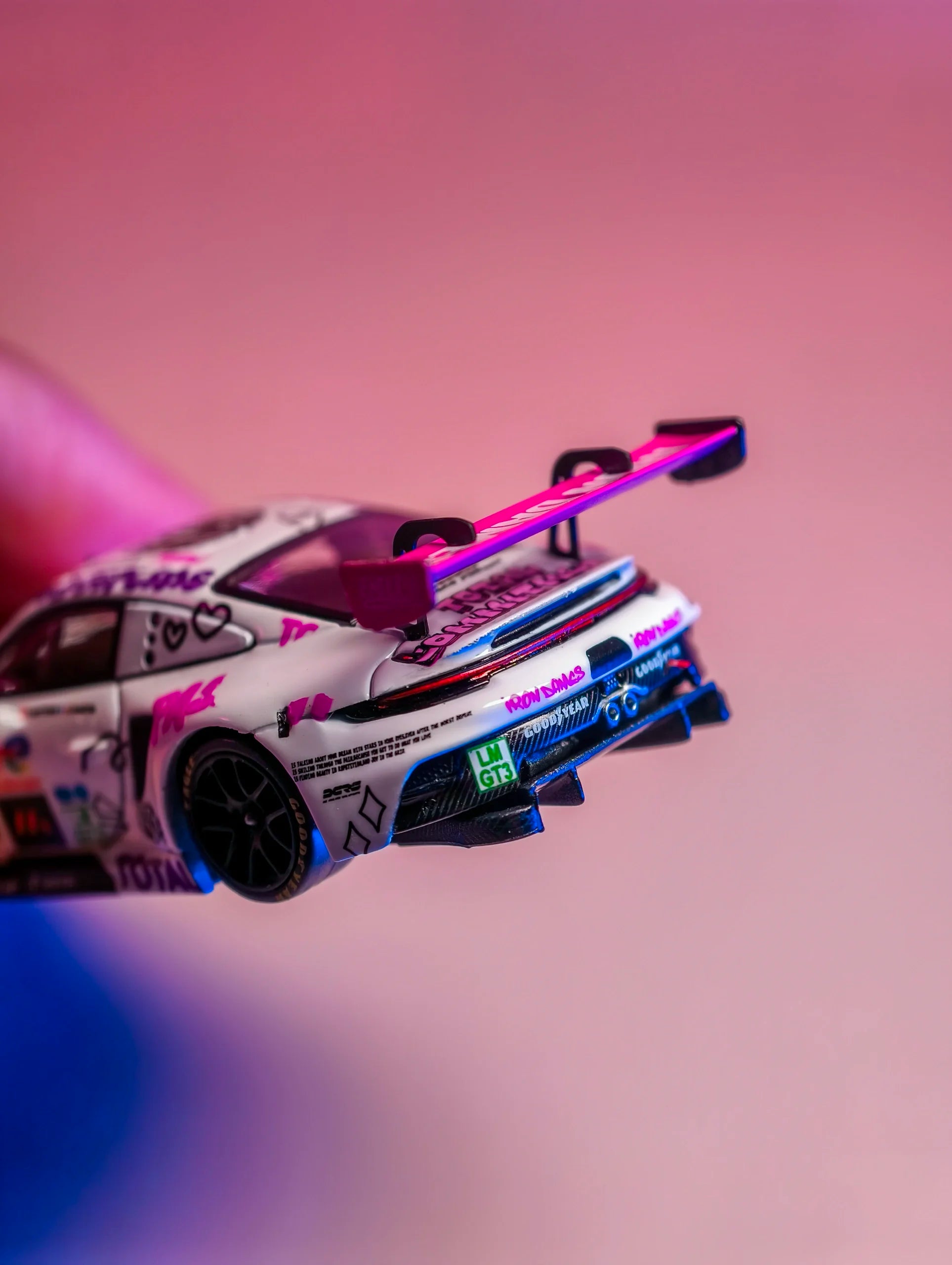 STAR RACE - 1/64 Porsche 911 GT3 Iron Dames livery 24 Hours of Le Mans