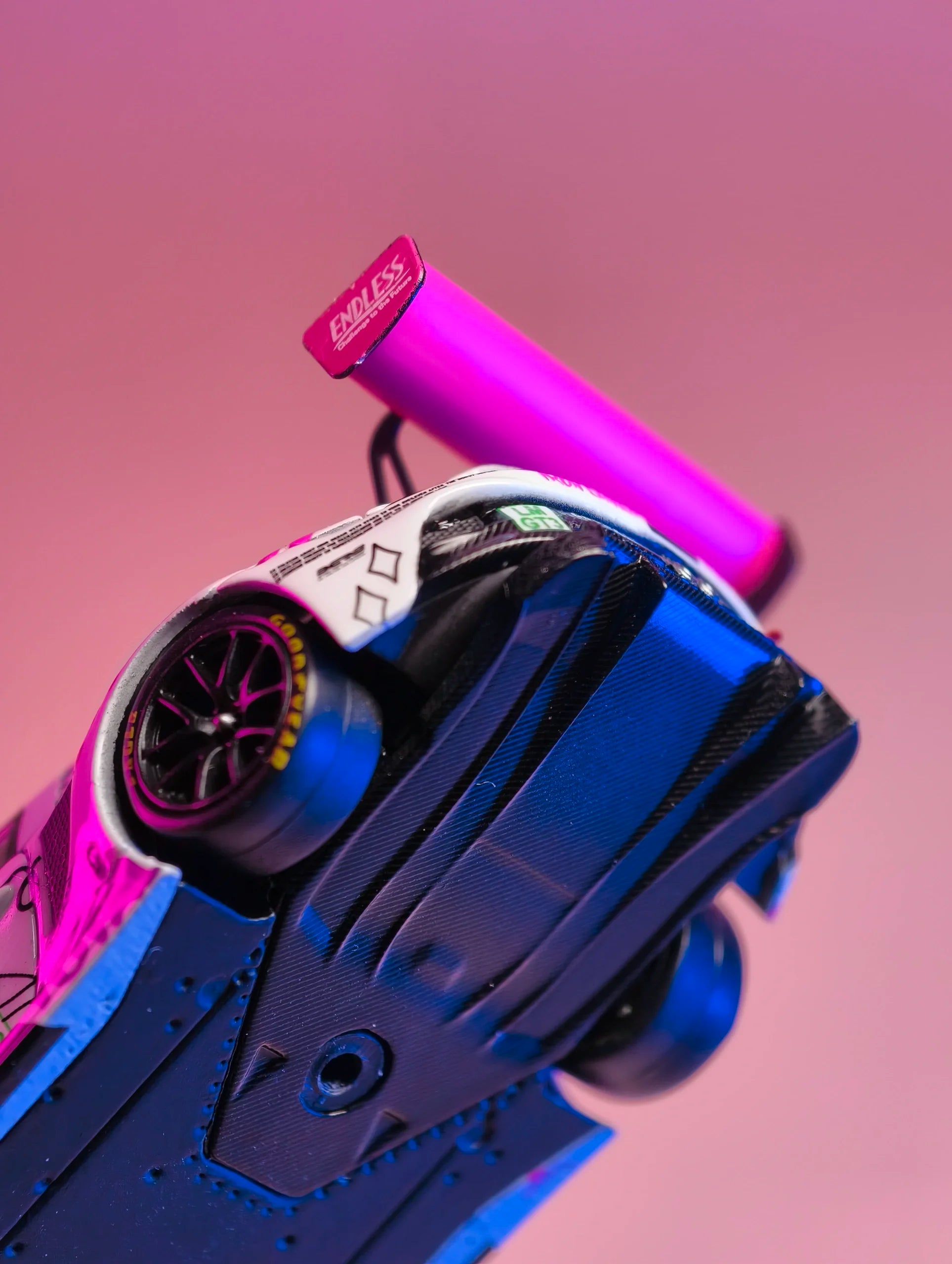 STAR RACE - 1/64 Porsche 911 GT3 Iron Dames livery 24 Hours of Le Mans