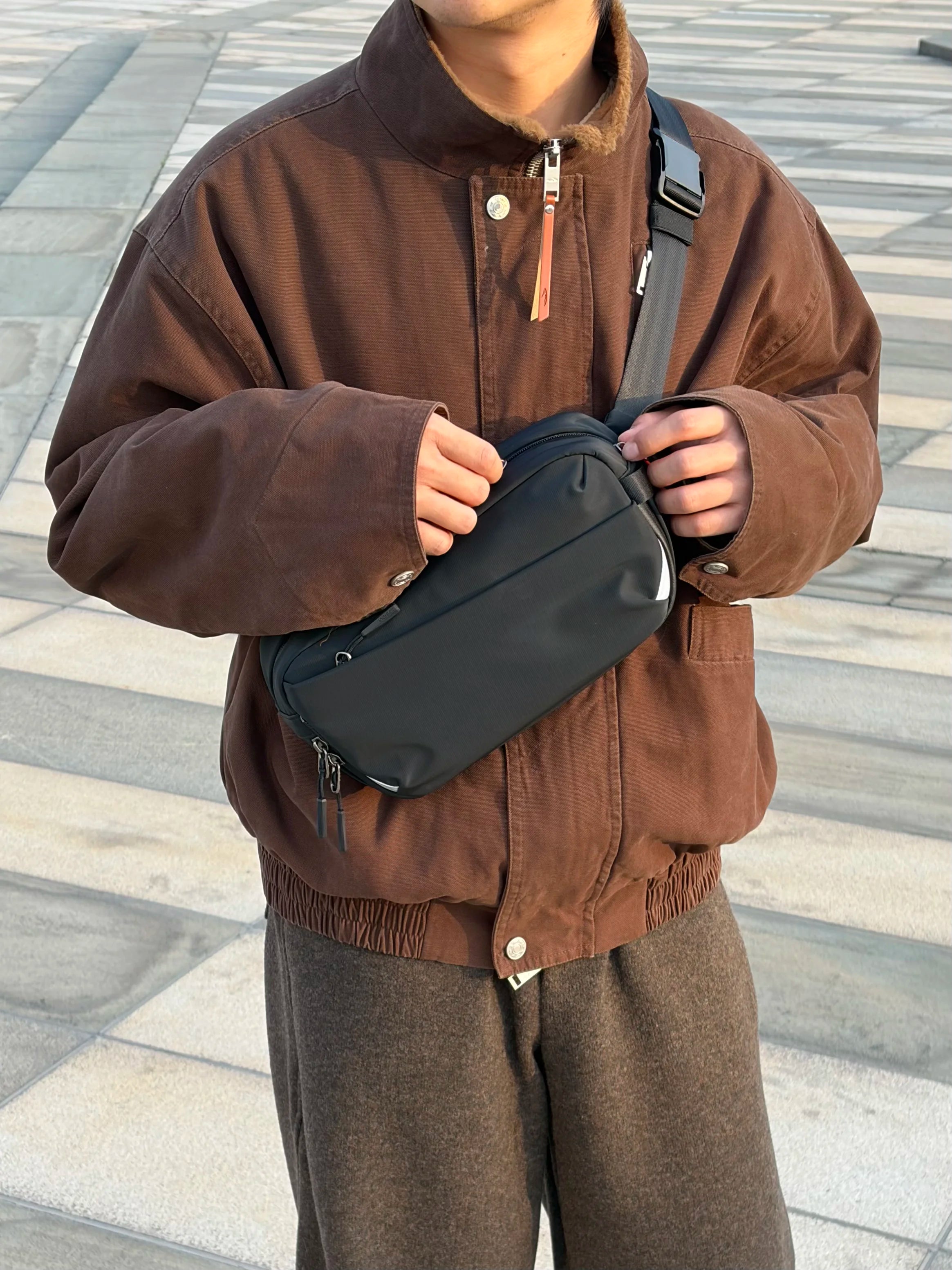 Shoulder Bag | A stylish bag that fits almost everything