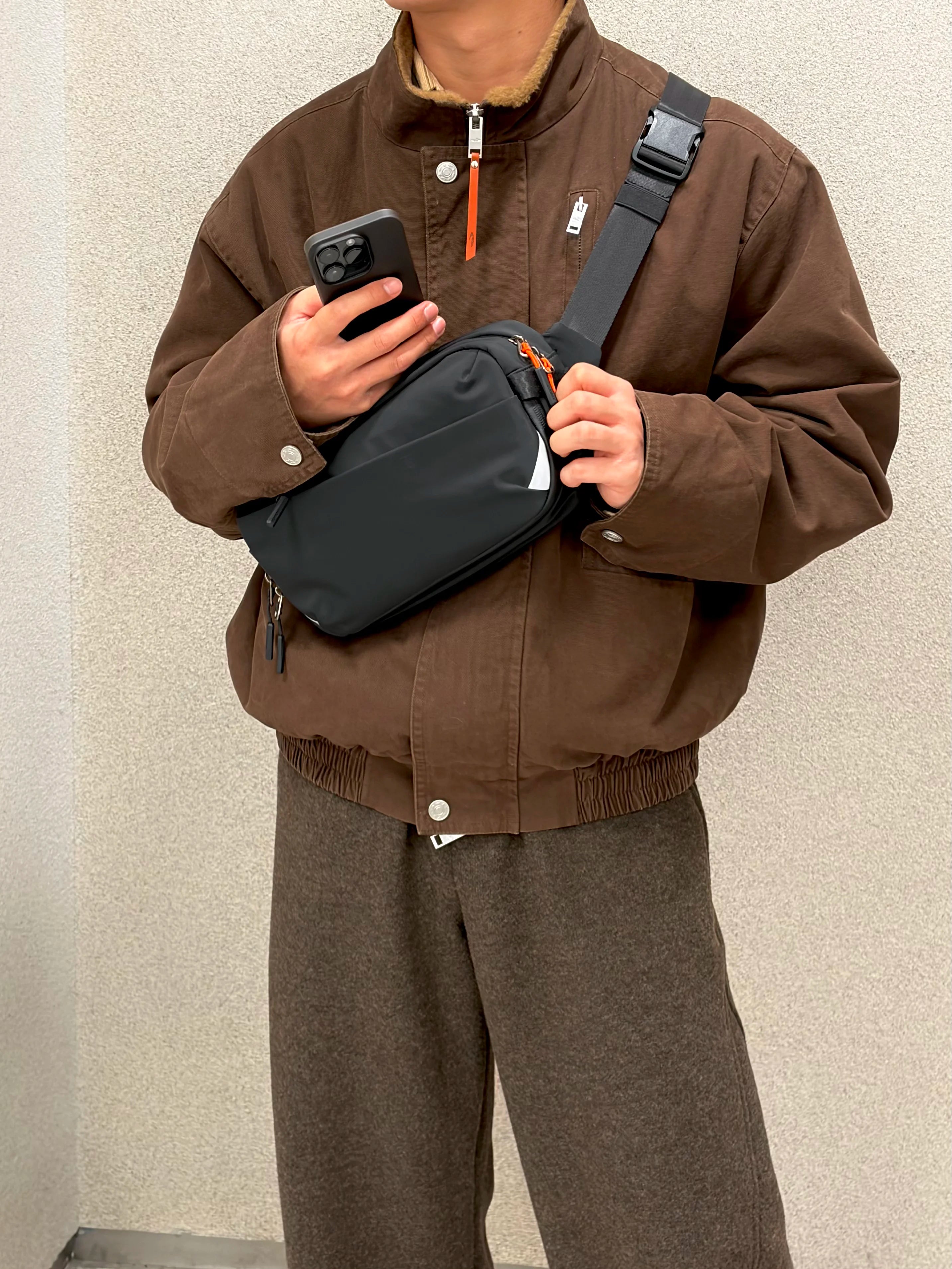 Shoulder Bag | A stylish bag that fits almost everything