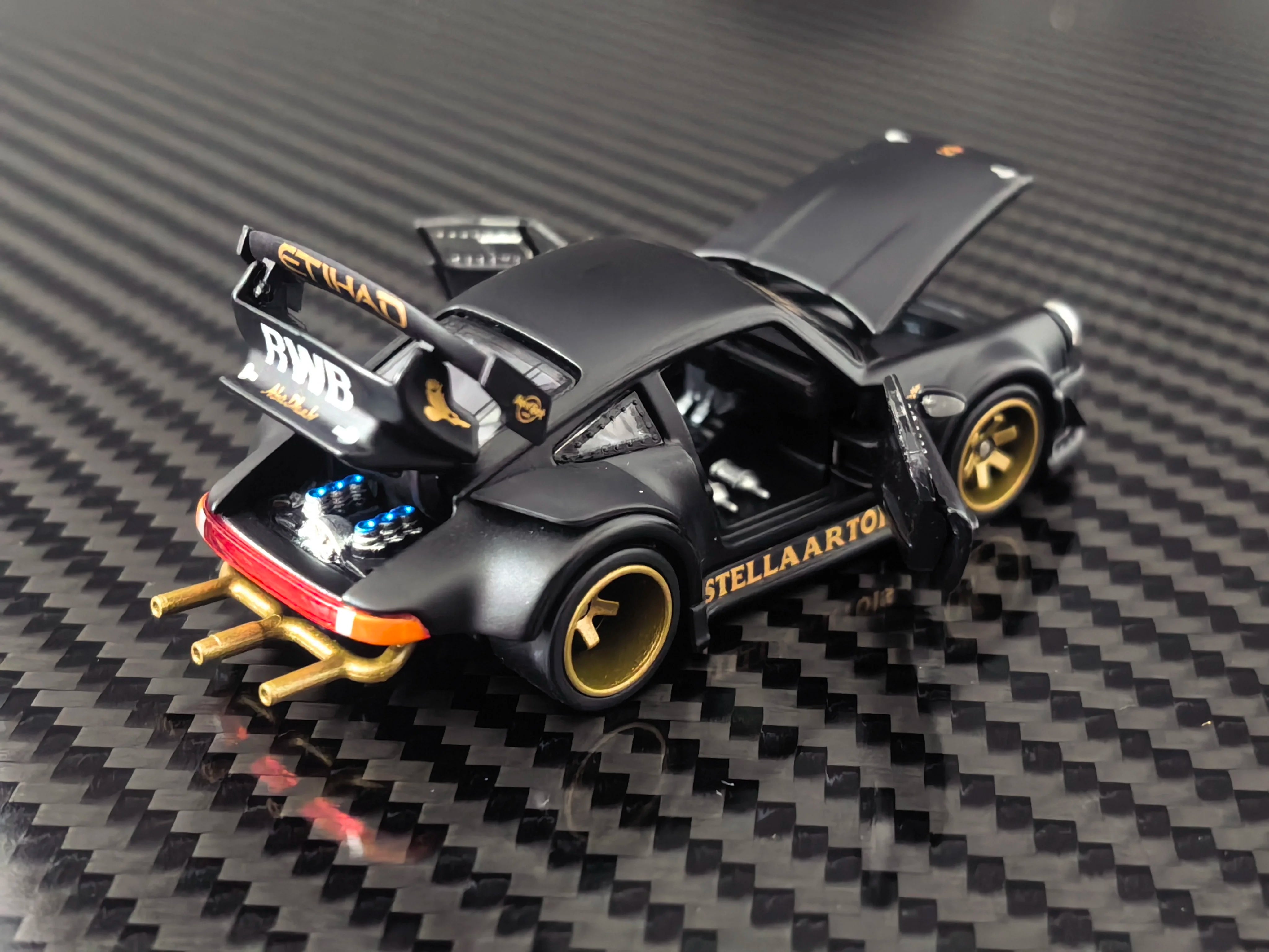 HG64 x FG Model 1:64 Custom Edition RWB 930 Stella Artois Matte Black Livery Limited to 1999