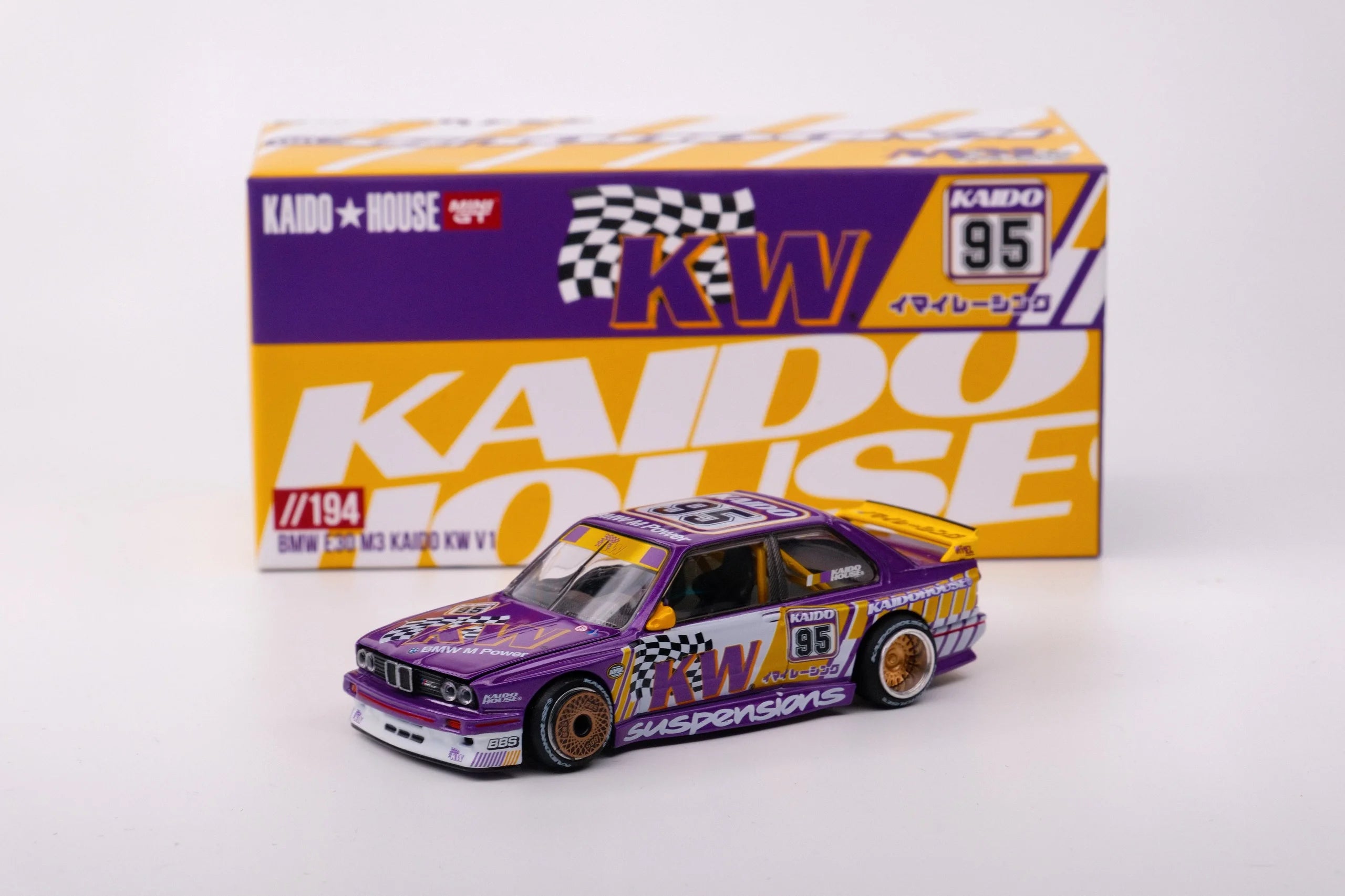Kaido House 1/64 BMW E30 M3 KAIDO KW V1