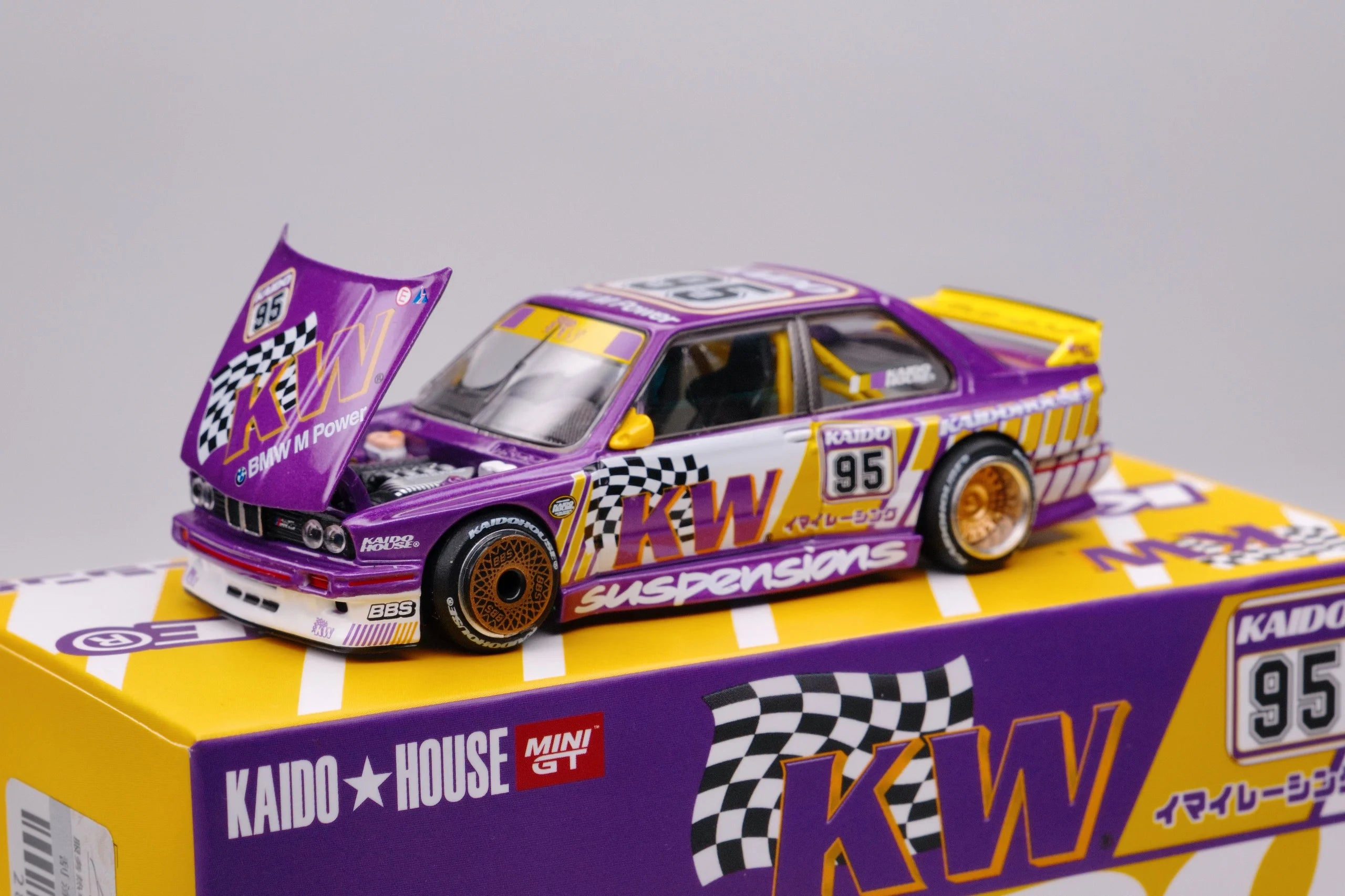 Kaido House 1/64 BMW E30 M3 KAIDO KW V1