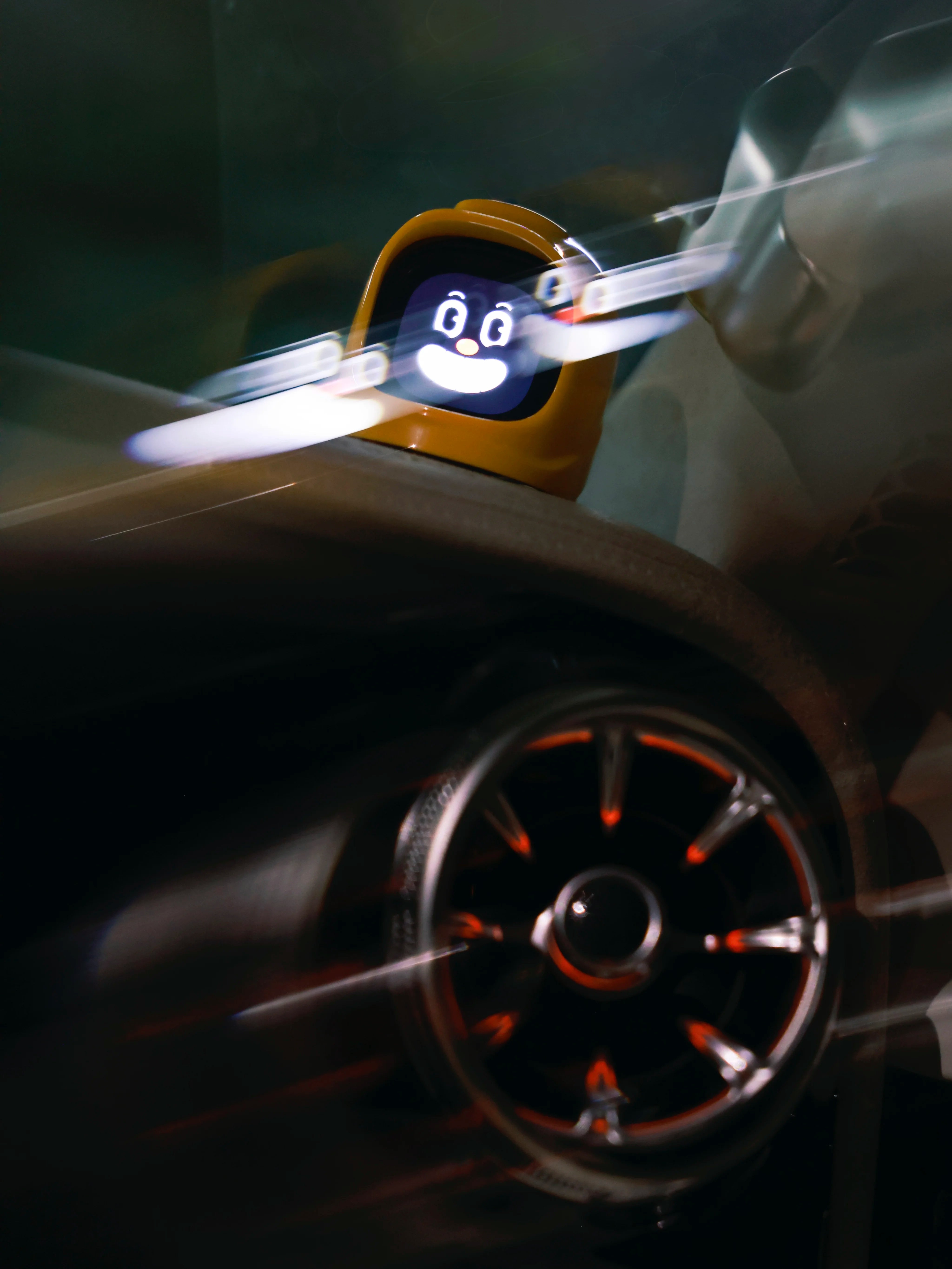 Mangogo smart intelligent expression robot - Yellow Color