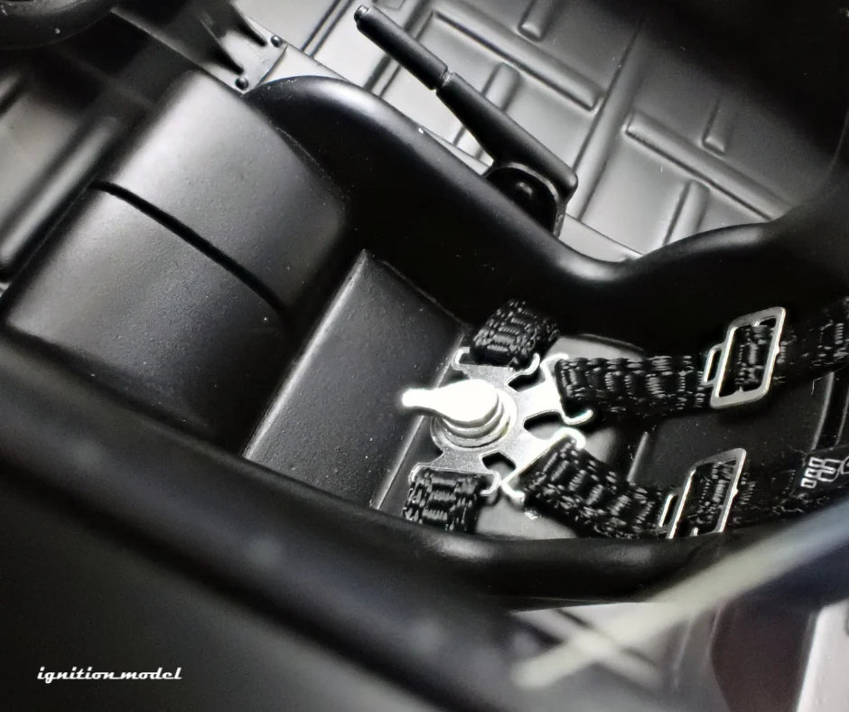 IG3695 RWB 930 Matte Black