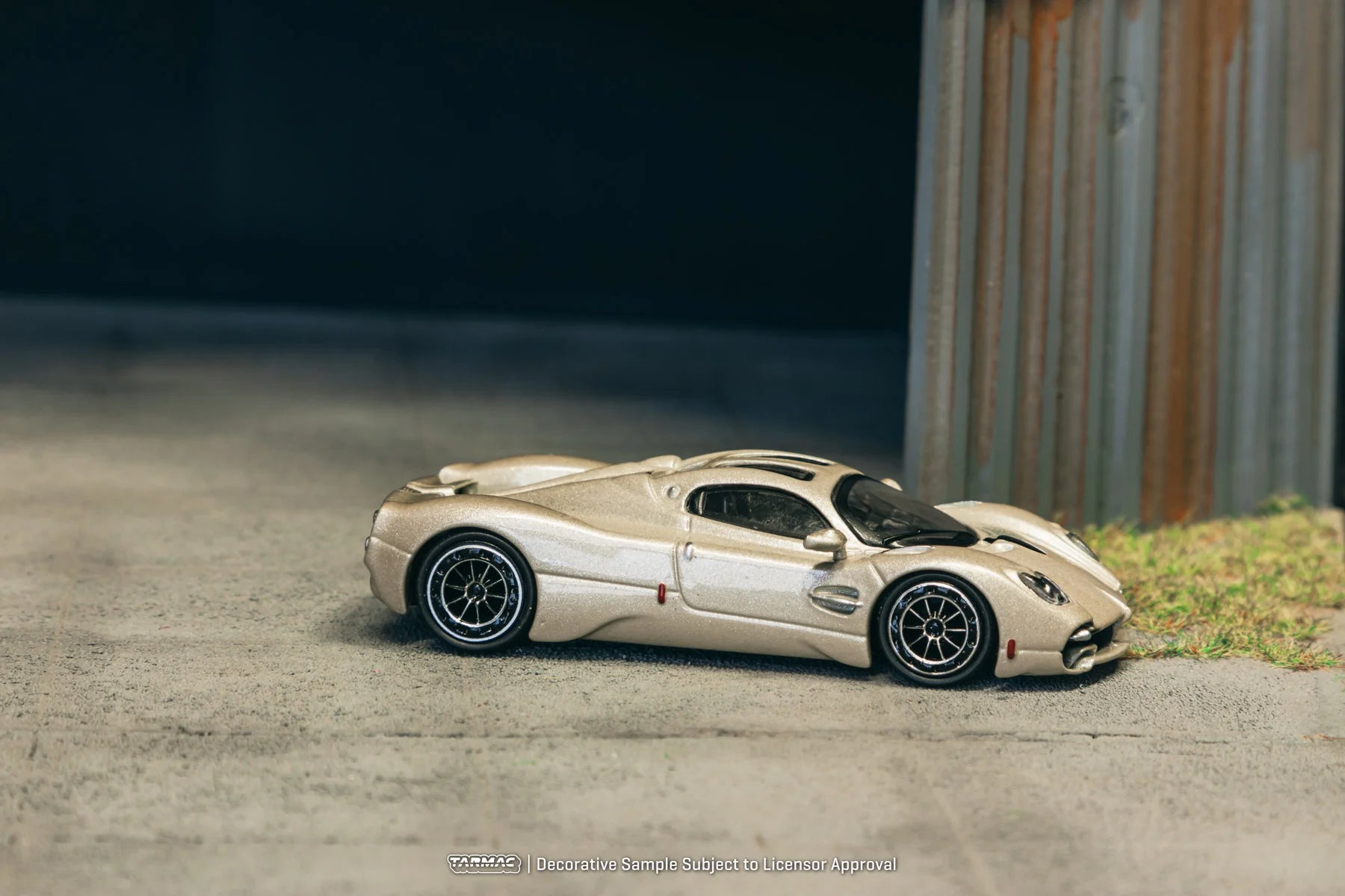 TARMAC WORKS 1:64 PAGANI UTOPIA RINASCIMENTO T64G-TL055-BI