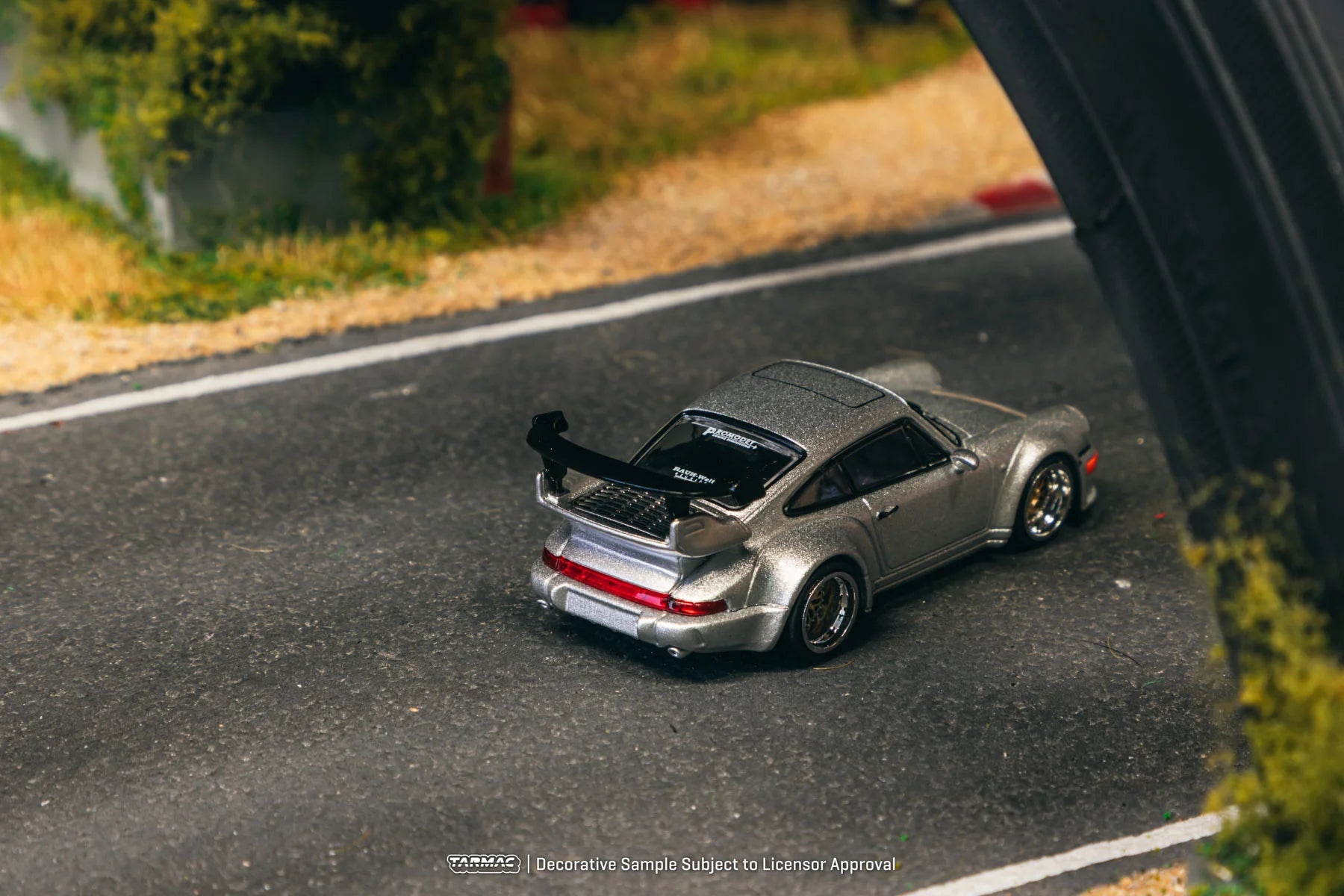 TARMAC WORKS 1:64 RWB 964 Silver T64-037-SL