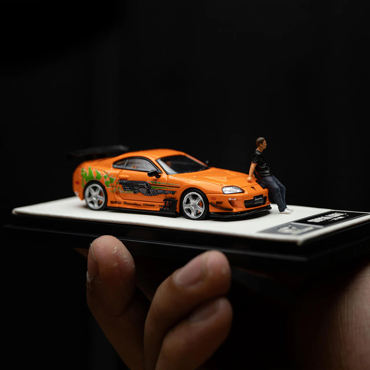 TOYOTA SUBARU A80Z PAUL ORANGE