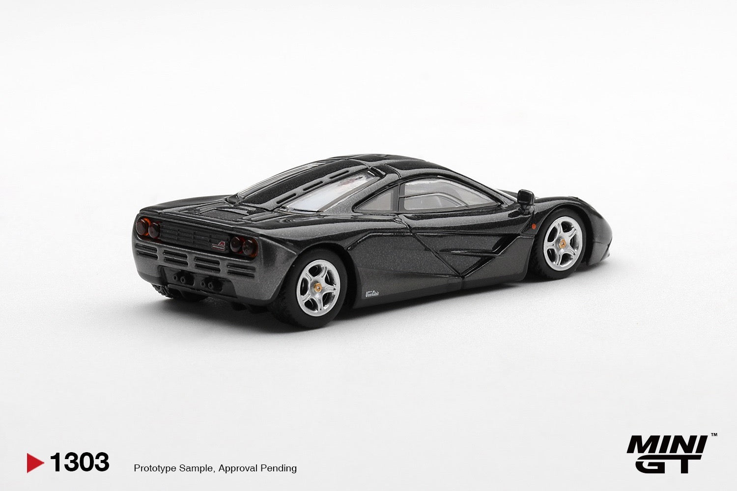 MINIGT 1/64 McLaren F1 Blue Black Metallic