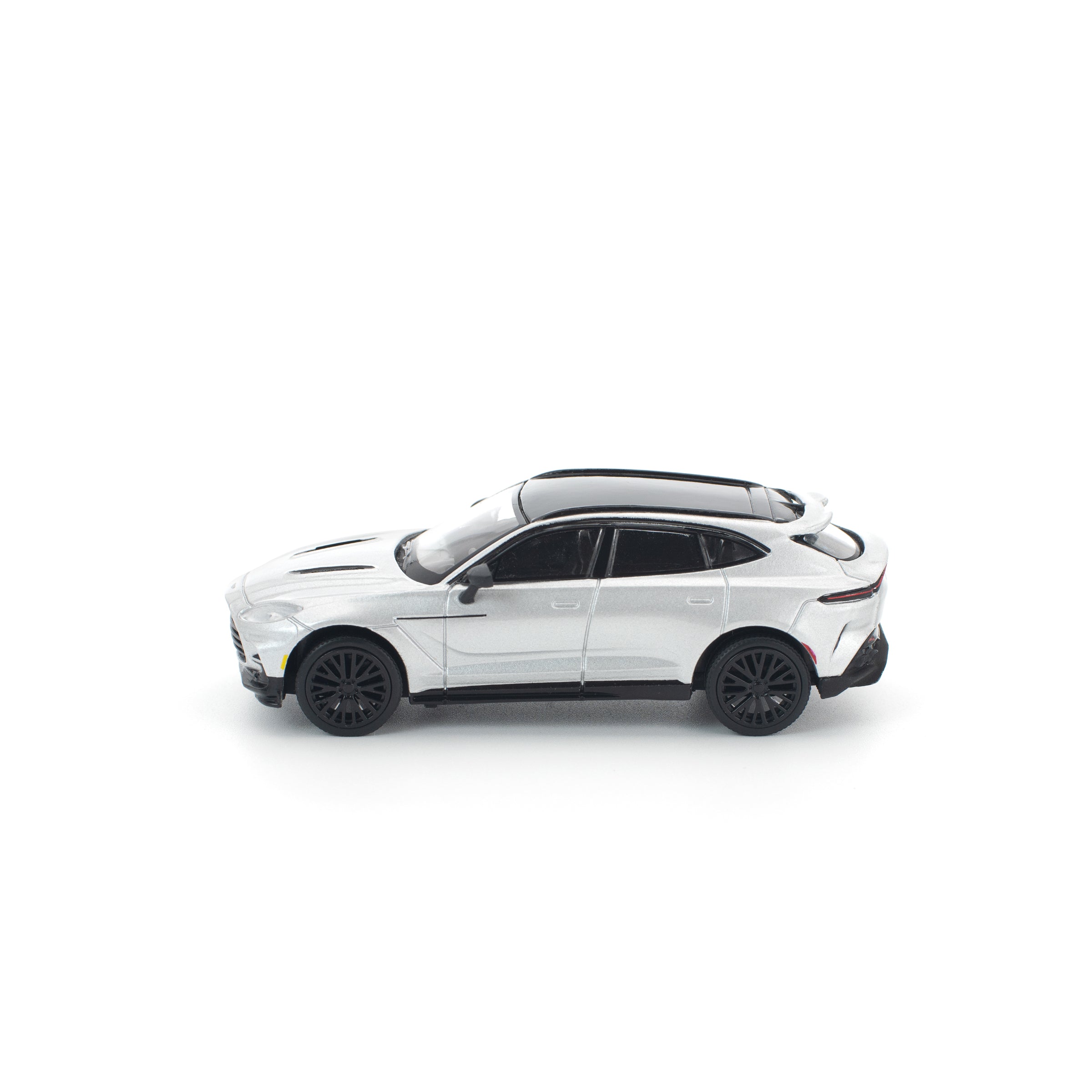 POP RACE 1/64 - ASTON MARTIN DBX 707 SILVER - PR640367