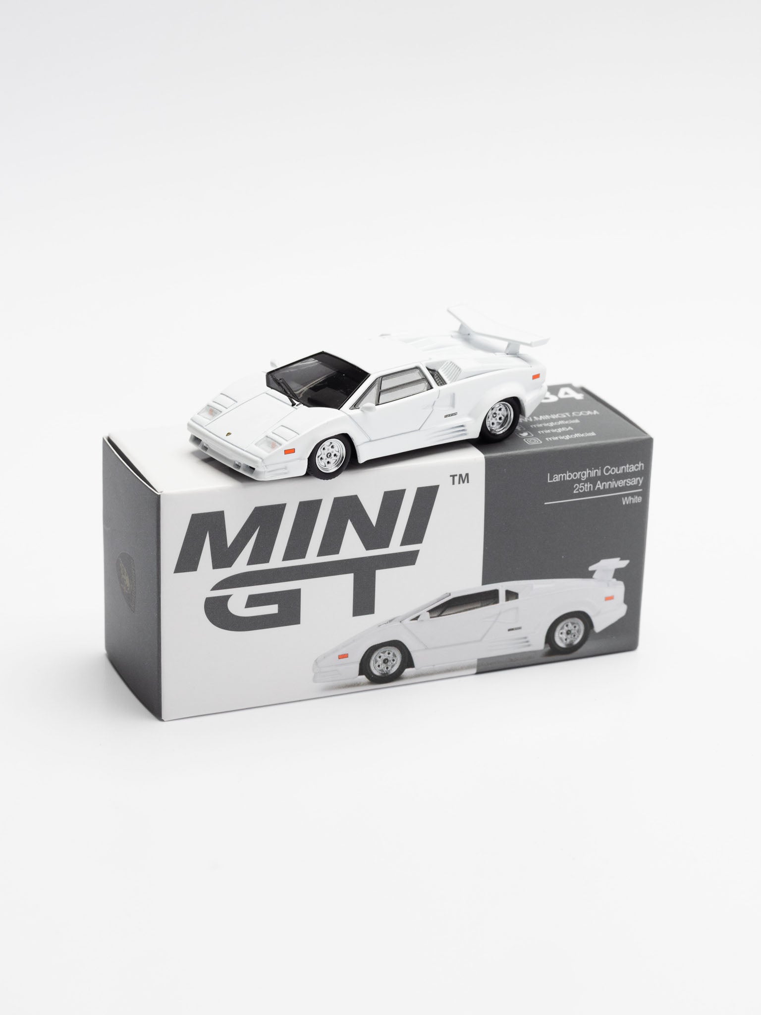 MINIGT 1/64 - Lamborghini Countach 25th Anniversary White