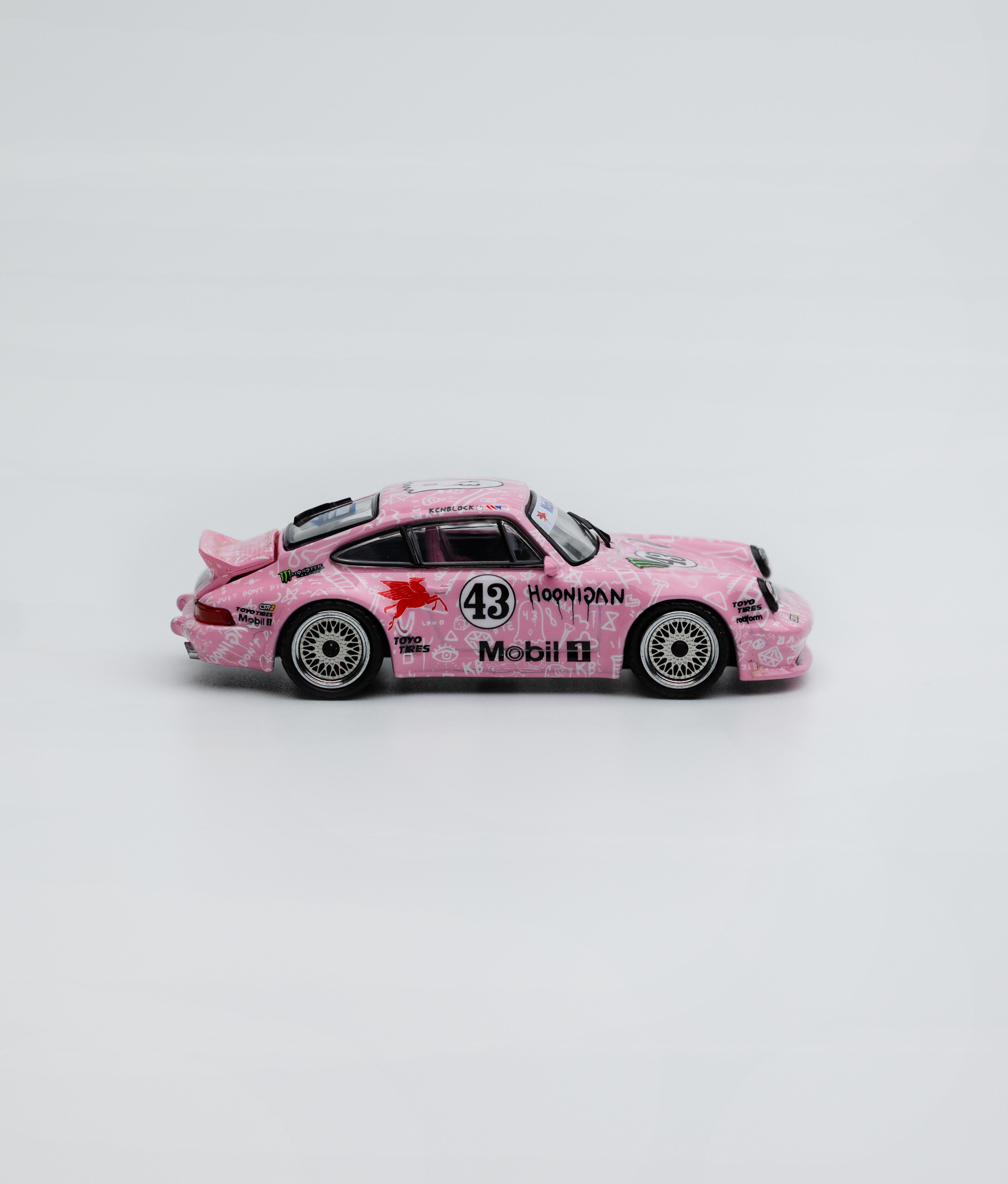 DCM 1:64 Singer 930 Turbo Study Block43 #43 pink limited 500pcs