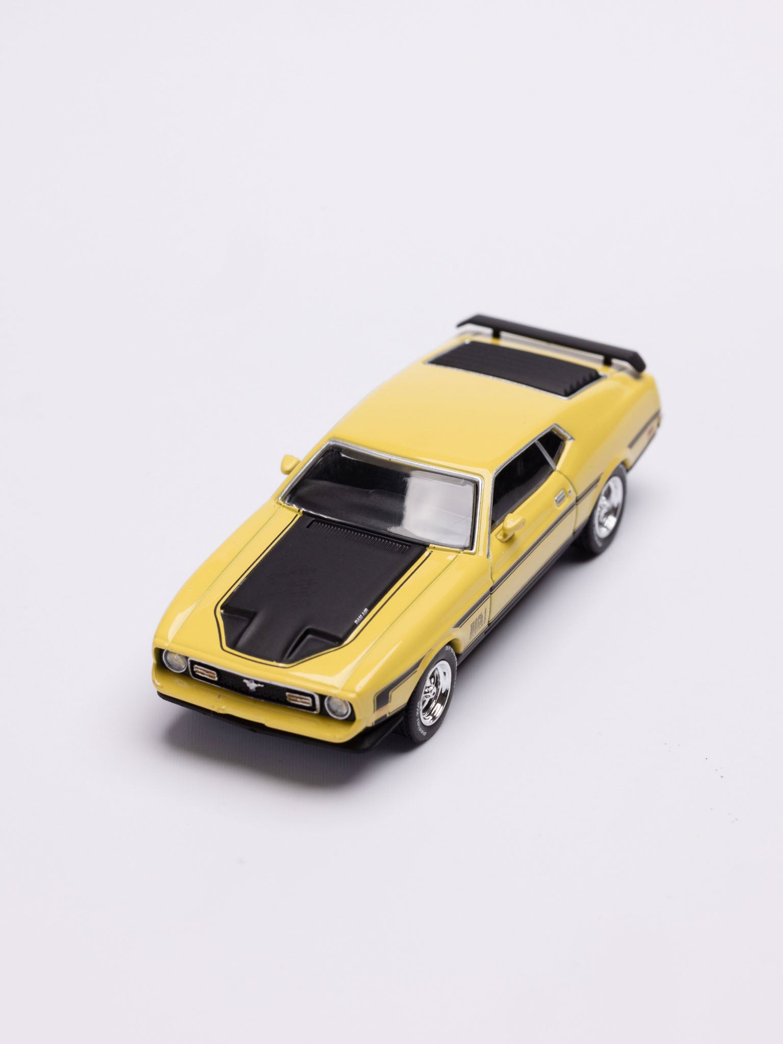 MINIGT - Ford Mustang Mach1 Grabber Yellow
