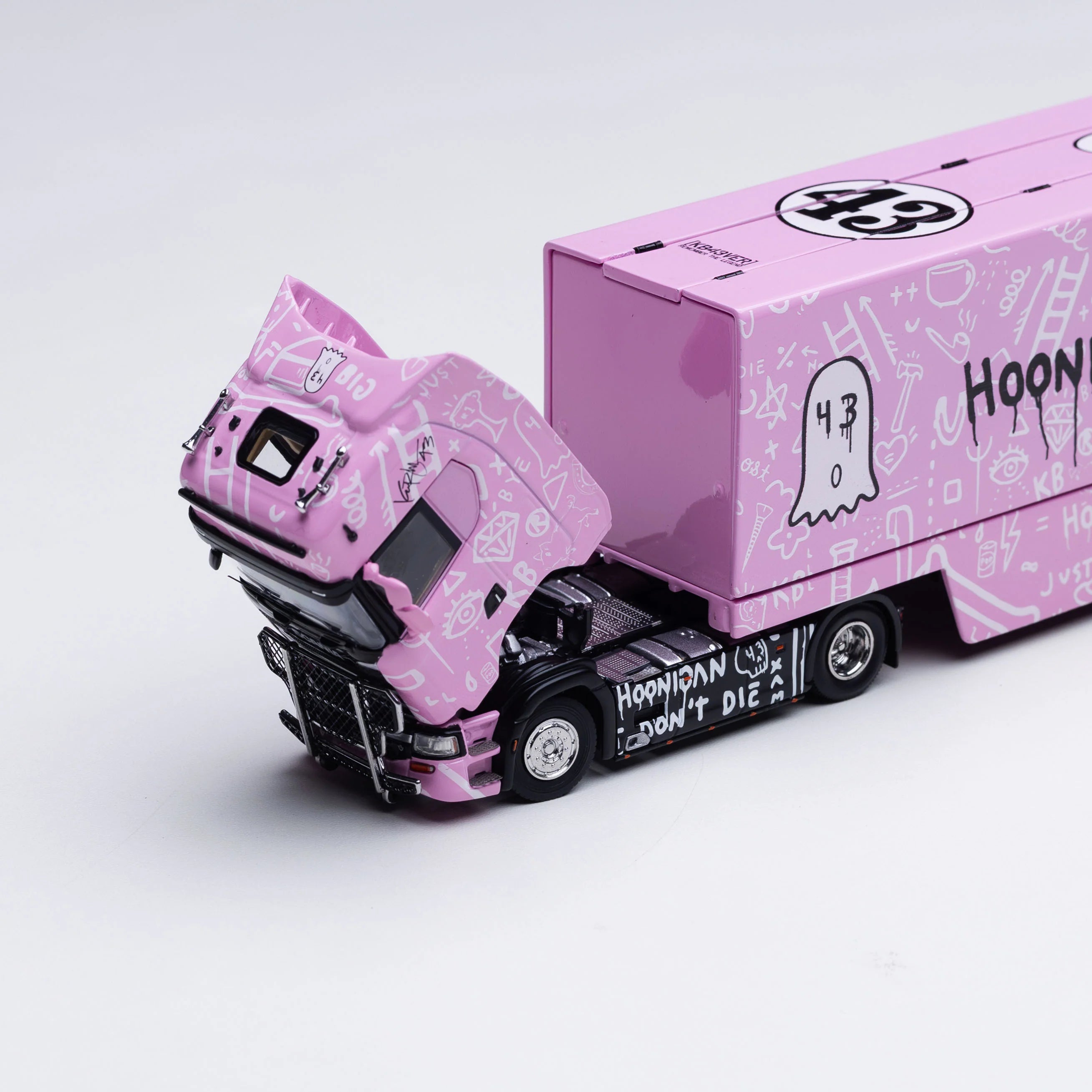 Scania S730 v8 double-layer enclosed flying wing transport 1/64