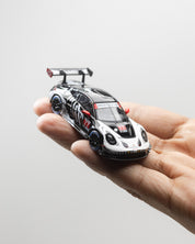 MINIGT 1/64 - Porsche 911 GT3 R #77 AO Racing 2025 IMSA  Petit Le Mans
