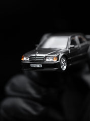 TW 1:64 奔驰190 E 2.5.16 EVO 1 蓝黑色金属漆 T64G057-BK