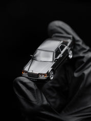 TW 1:64 奔驰190 E 2.5.16 EVO 1 蓝黑色金属漆 T64G057-BK