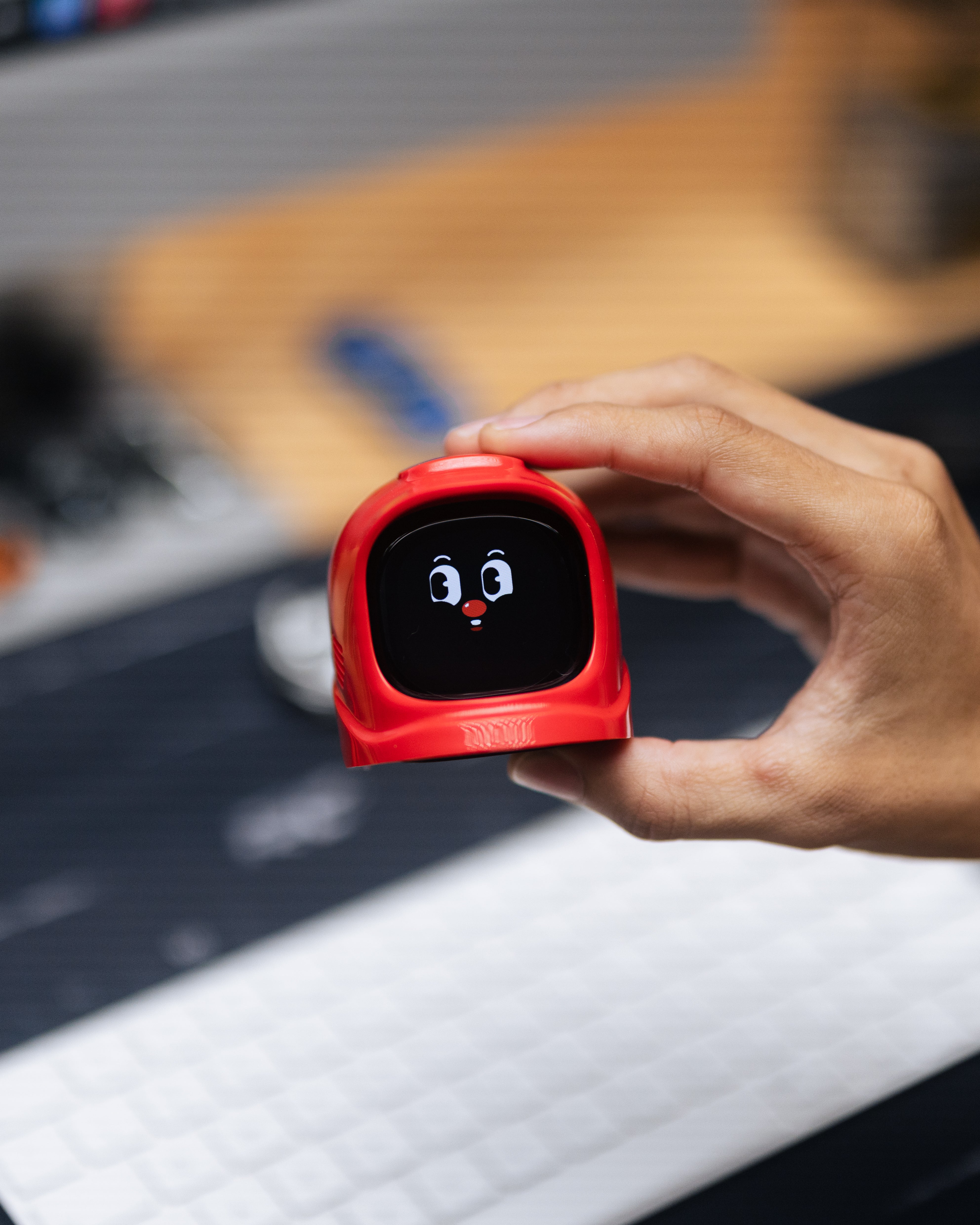 Mangogo smart intelligent expression robot - RED Color