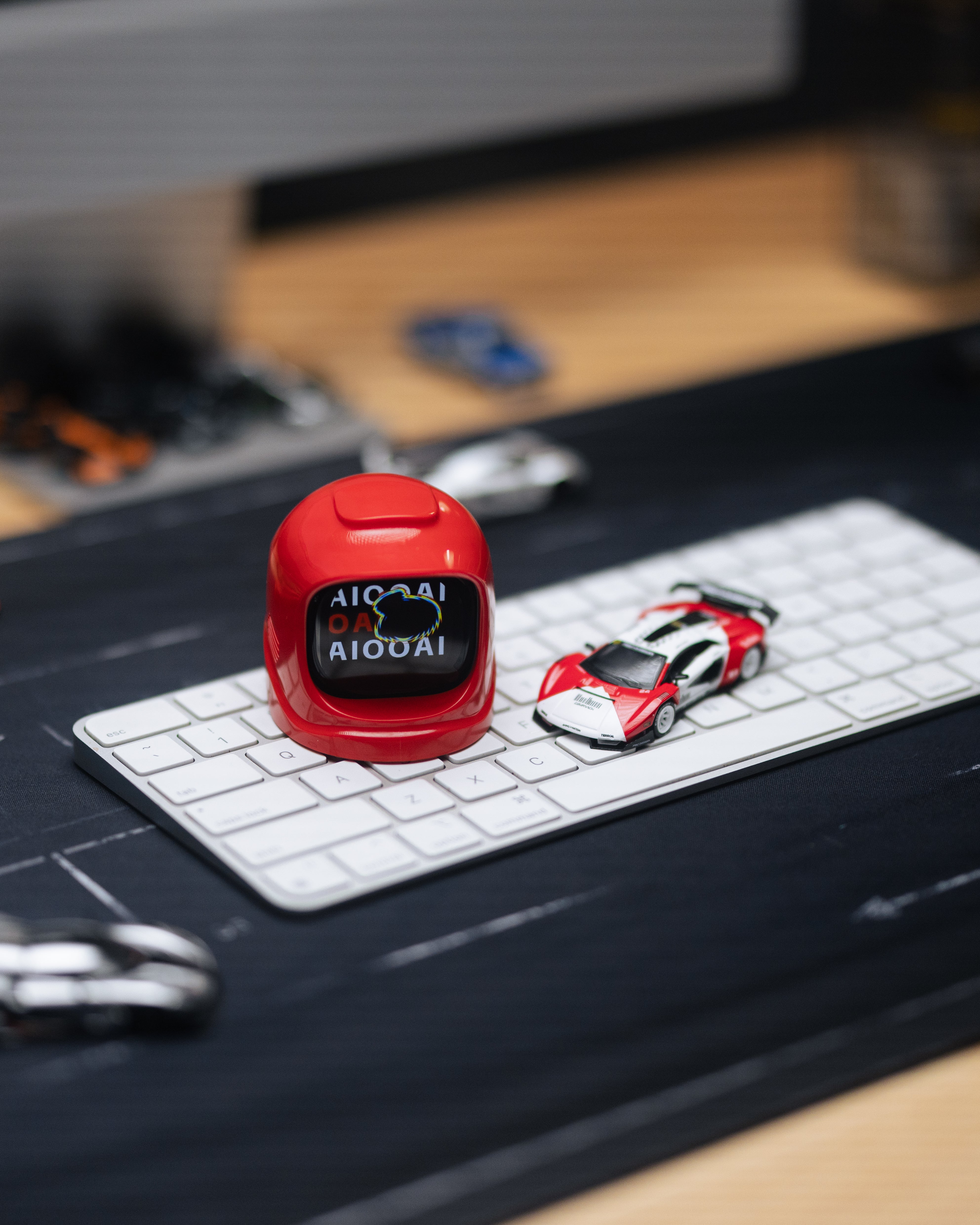 Mangogo smart intelligent expression robot - RED Color