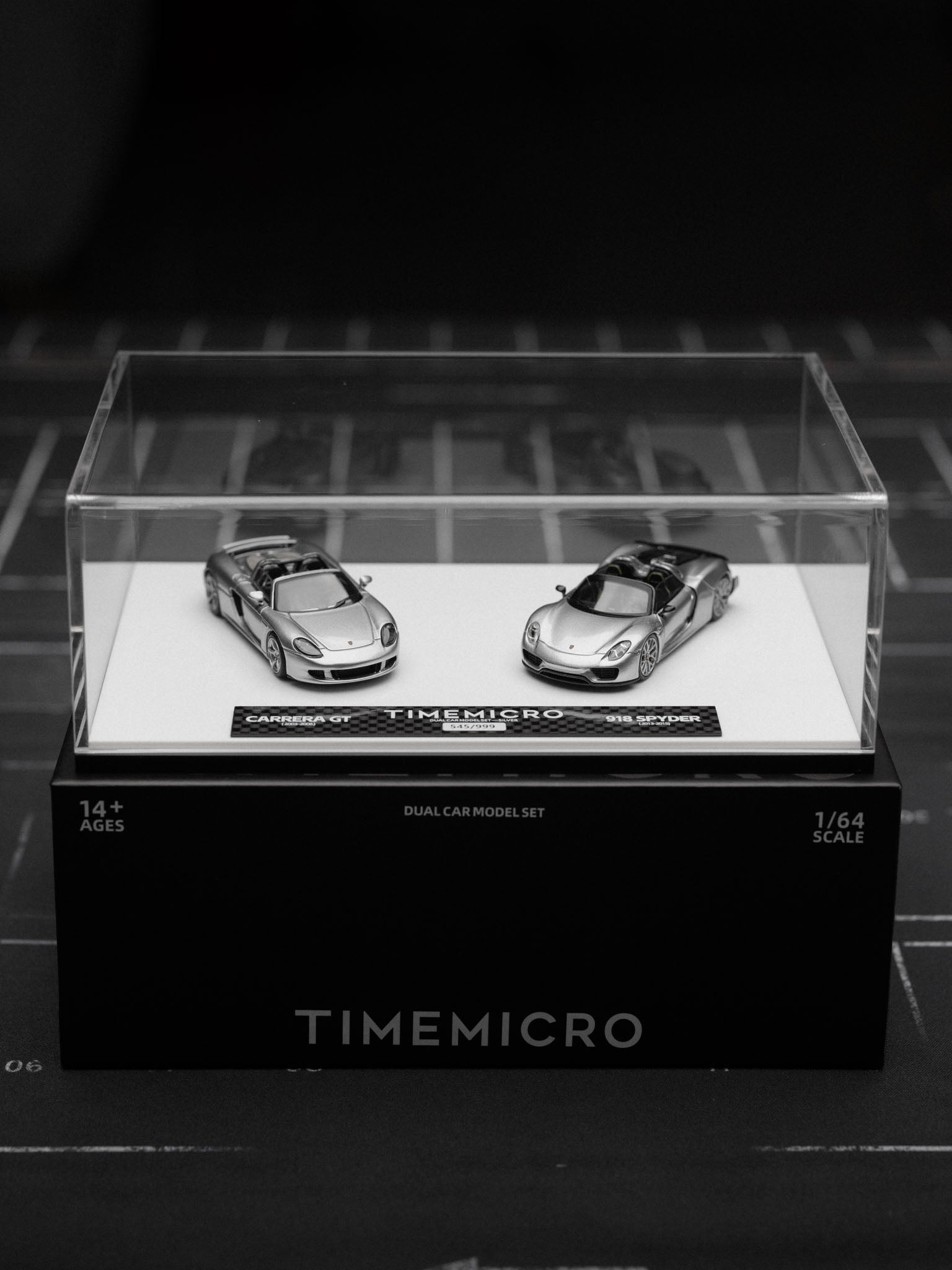 TIME MICRO 1:64 Porsche Carrera GT & 918 Spider