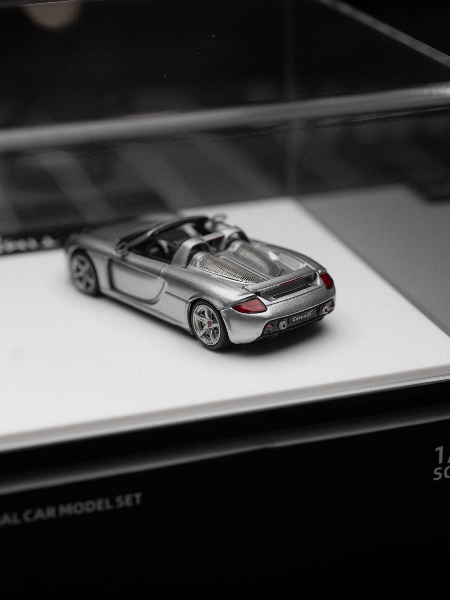 TIME MICRO 1:64 Porsche Carrera GT & 918 Spider