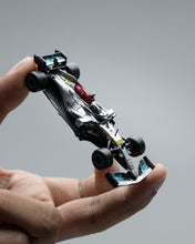 TARMAC WORKS 1:64 MERCEDES-AMG F1 W12 E PERFORMANCE T64G-F037-LV