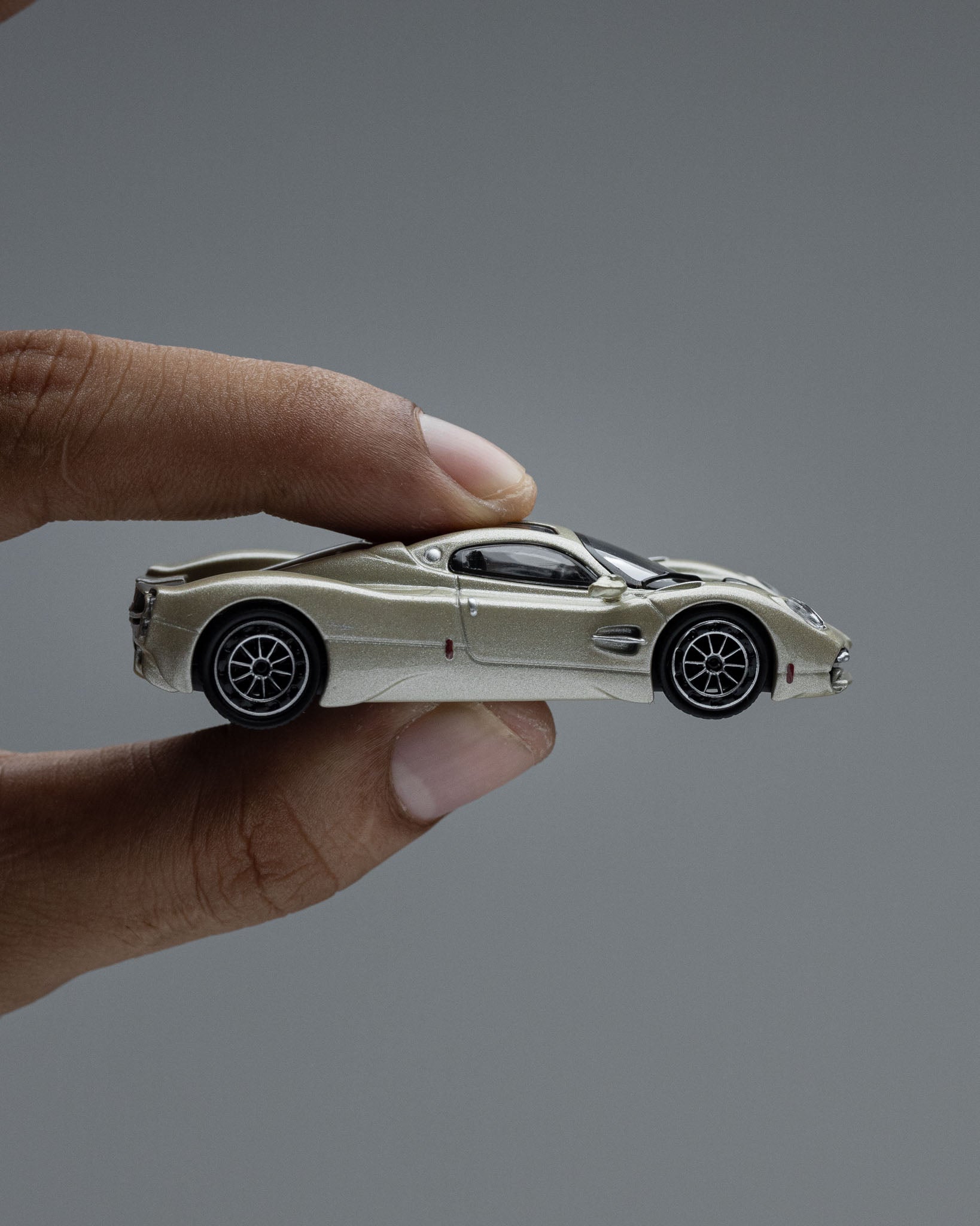 TARMAC WORKS 1:64 PAGANI UTOPIA RINASCIMENTO T64G-TL055-BI