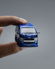 TARMAC WORKS 1:64 TOYOTA HIACE WIDEBODY TOYO TIRES T64-038-TOYO