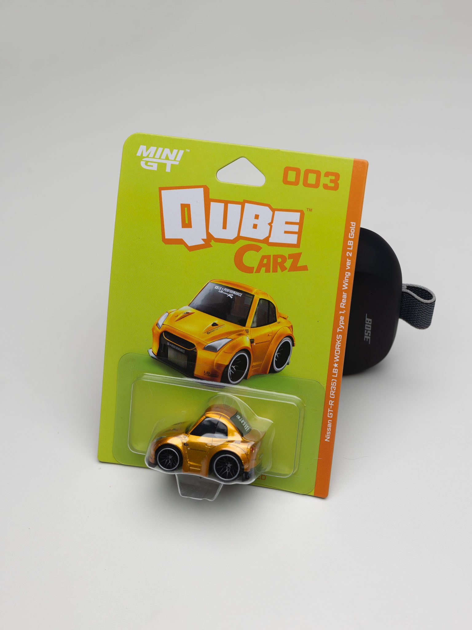 QubeCarz 1/64 - 003 Nissan GT-R 35 LB GOLD