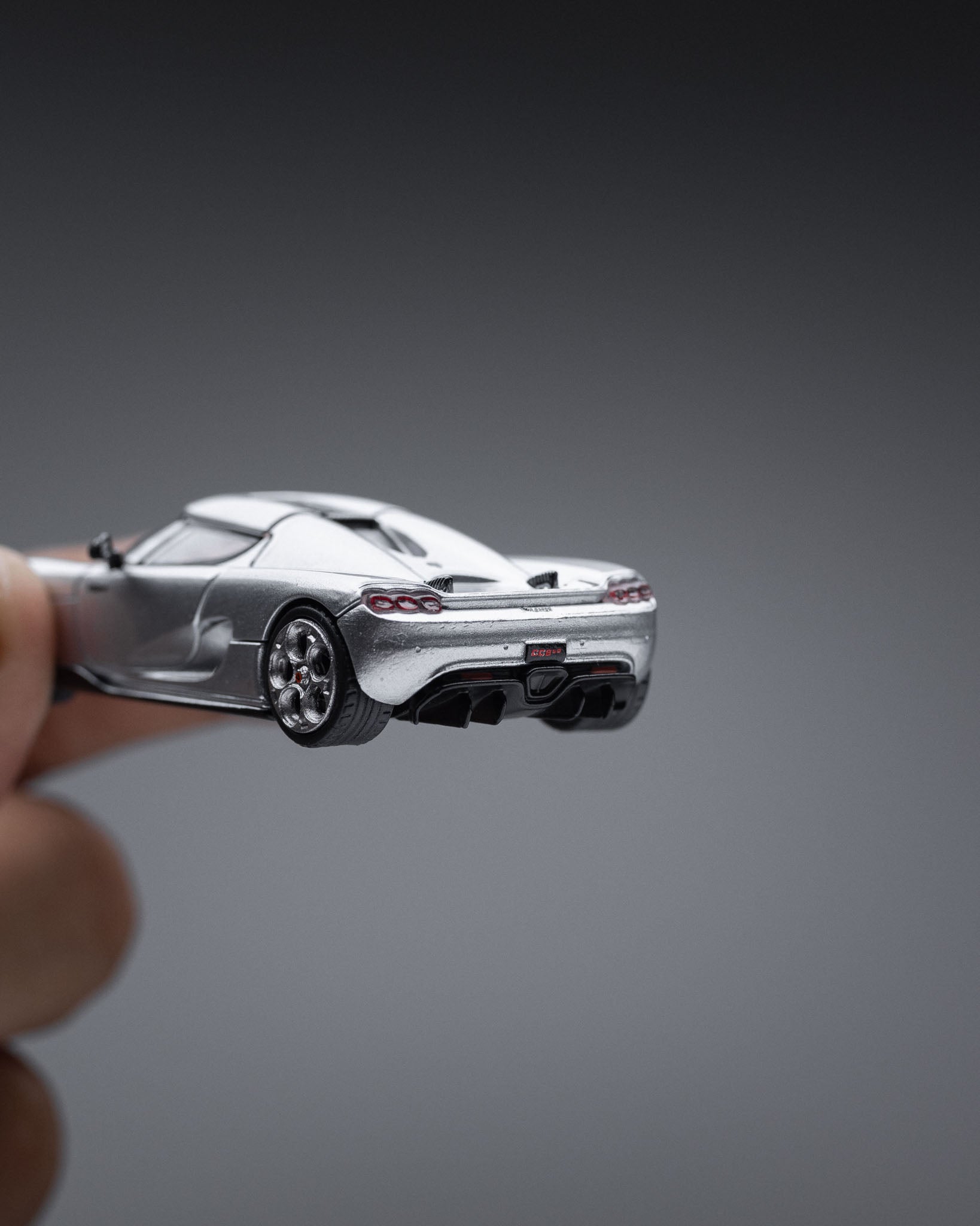 RHINO MODEL RM 1/64 KOENIGSEGG CC850 (MAGNETIC STRUCTURE OF ENGINE HOOD)