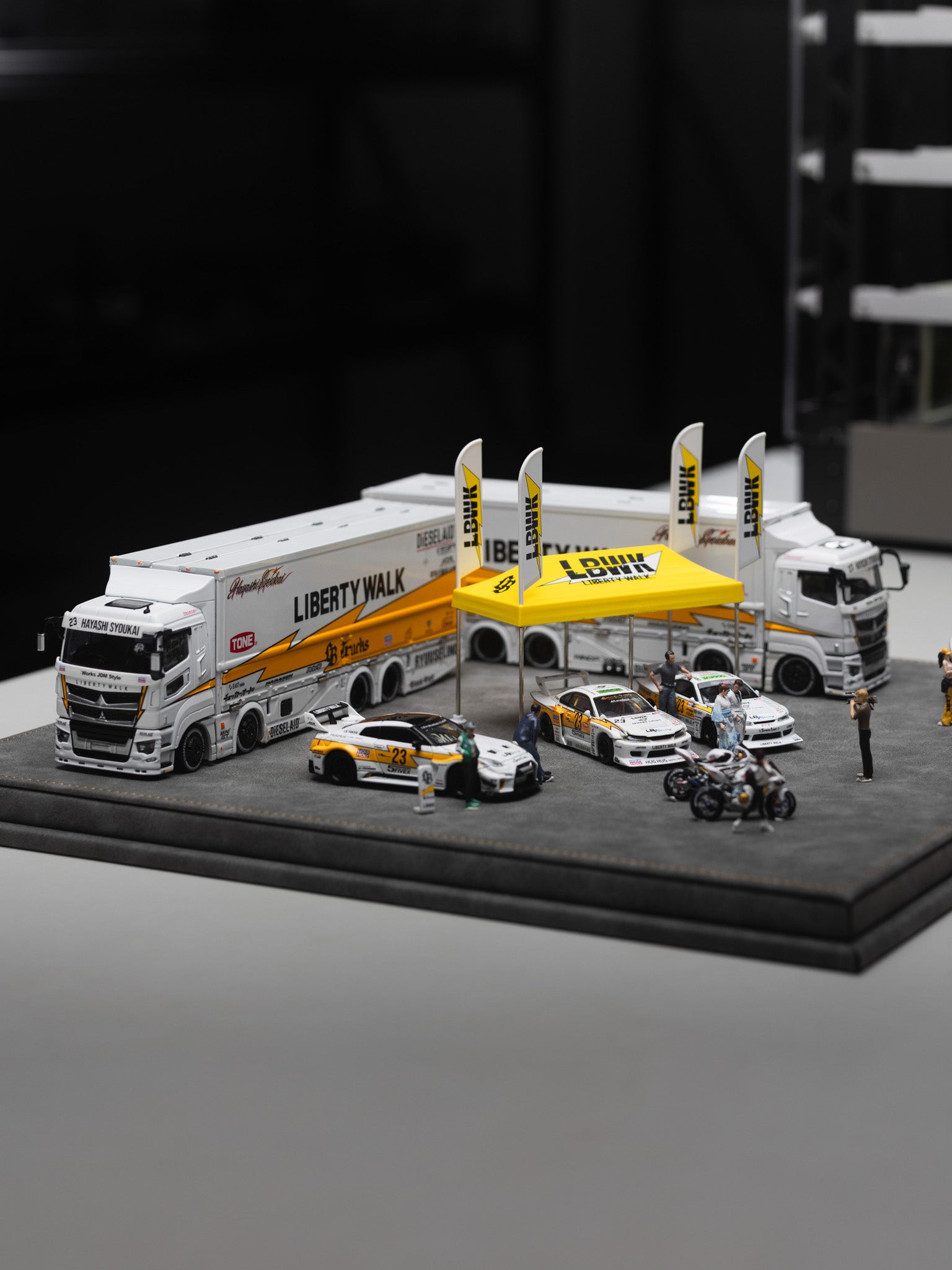 Full Set Liberty Walk 1/64 Yellow Lightning livery setup