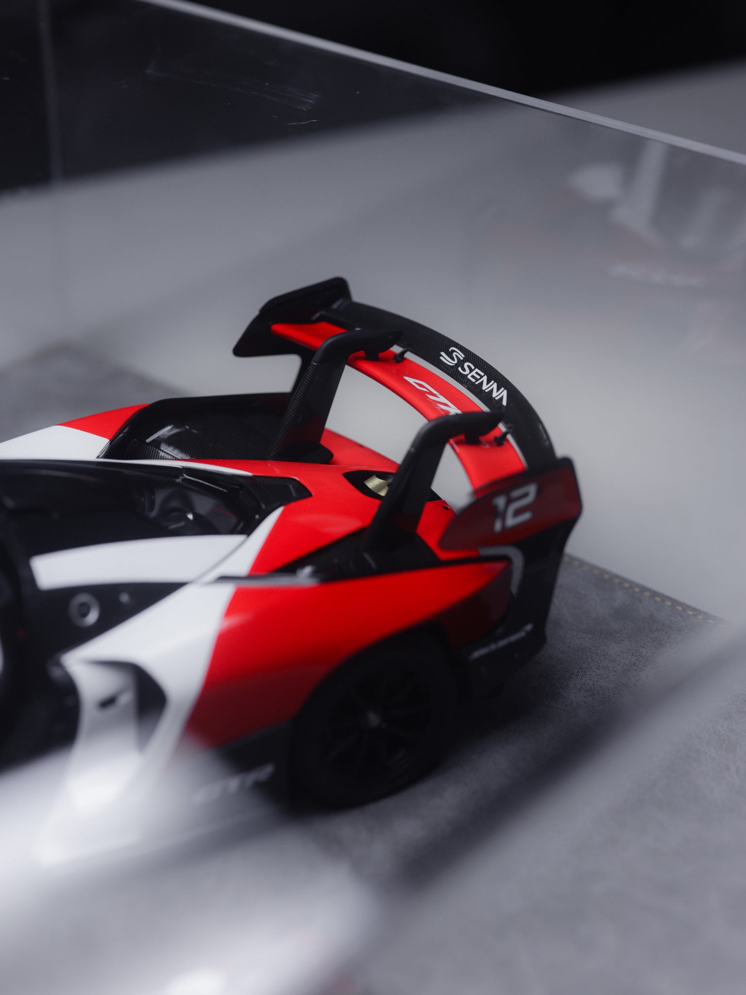 Set 1/18 & 1/64 LCD  McLaren Senna GTR 2021 White/Red