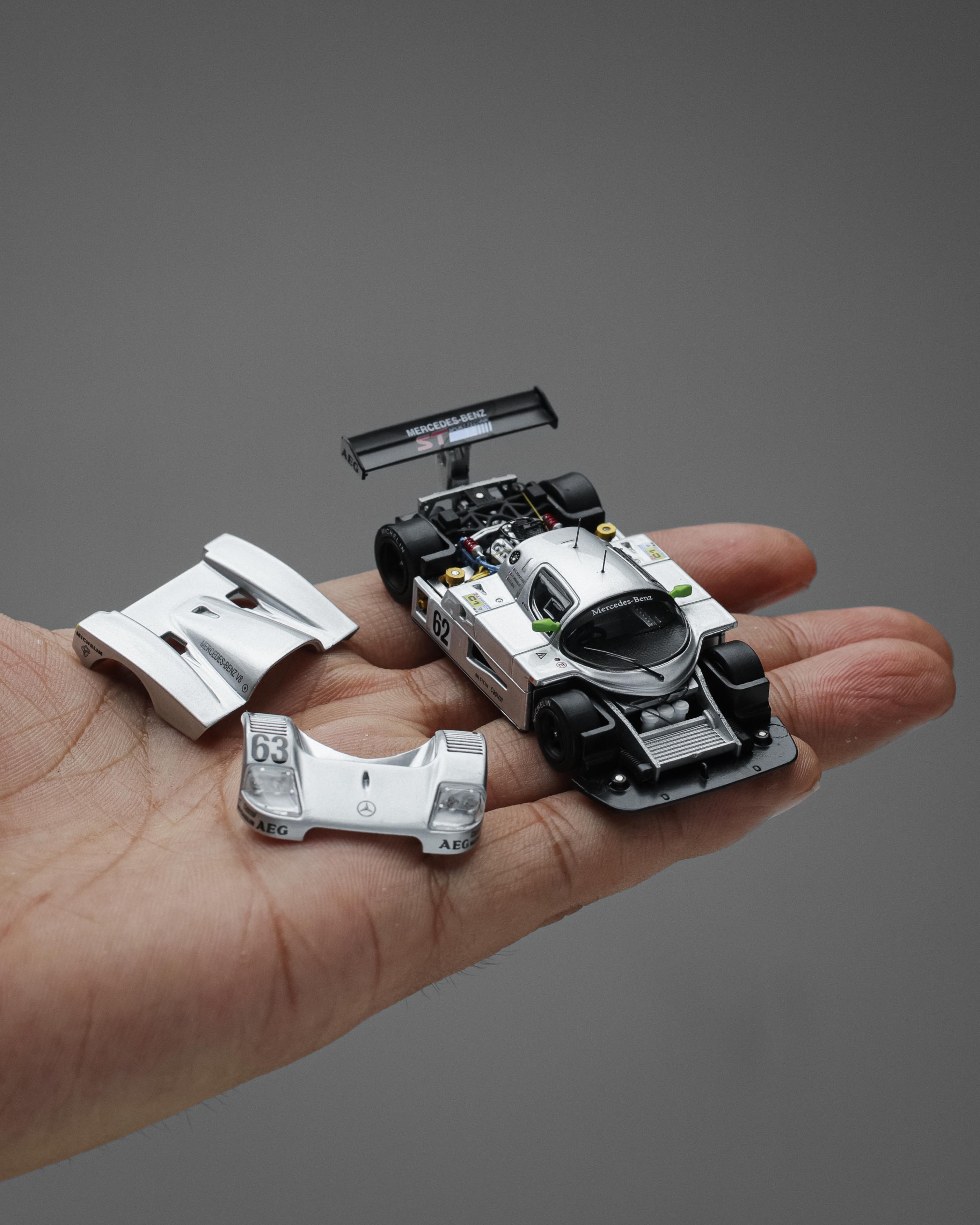 YS MODEL 1:64 MERCEDES BENZ SAUBER C9 #61