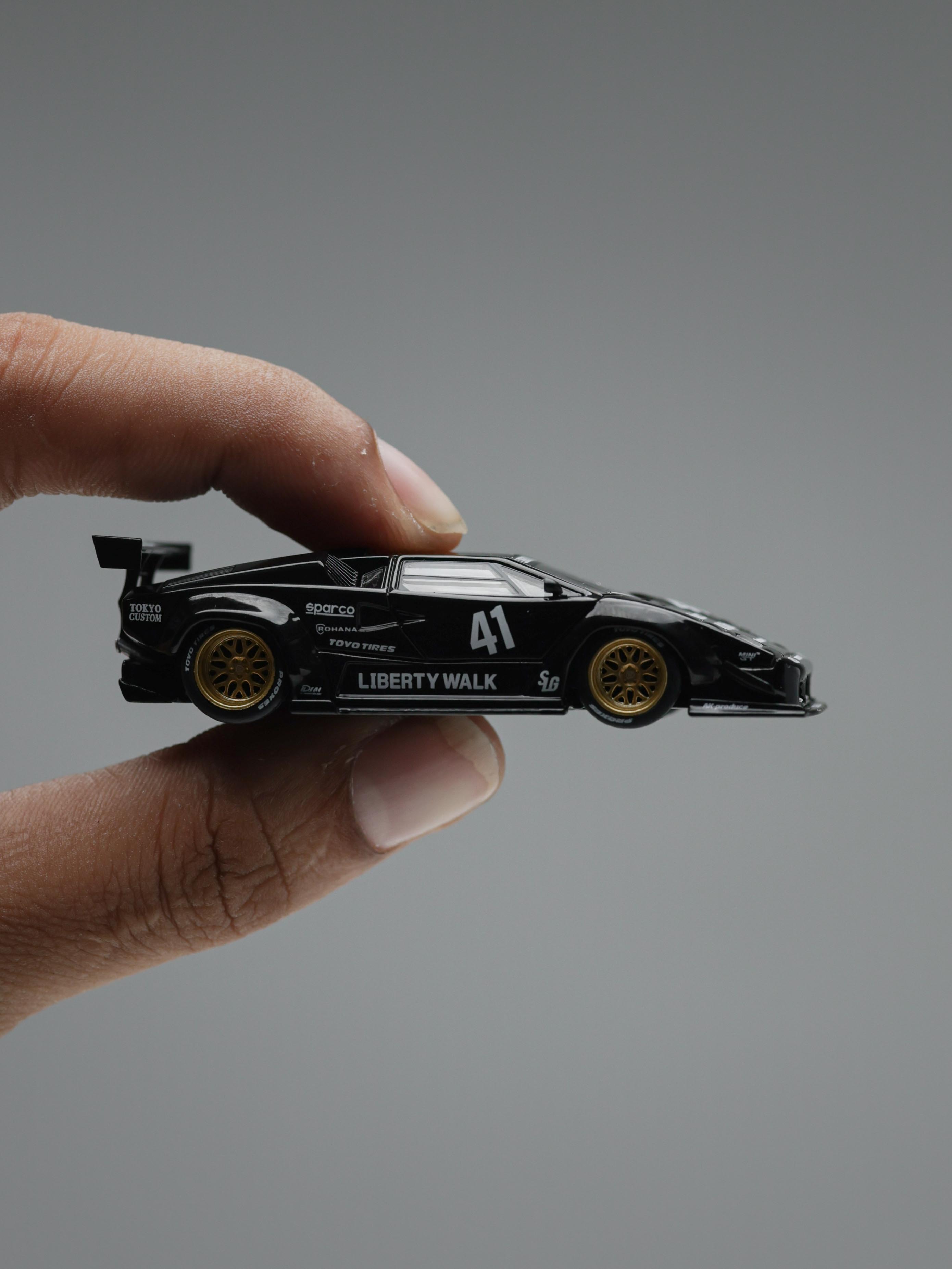 MINIGT 1/64 - Lamborghini Countach LB-WORKS Black